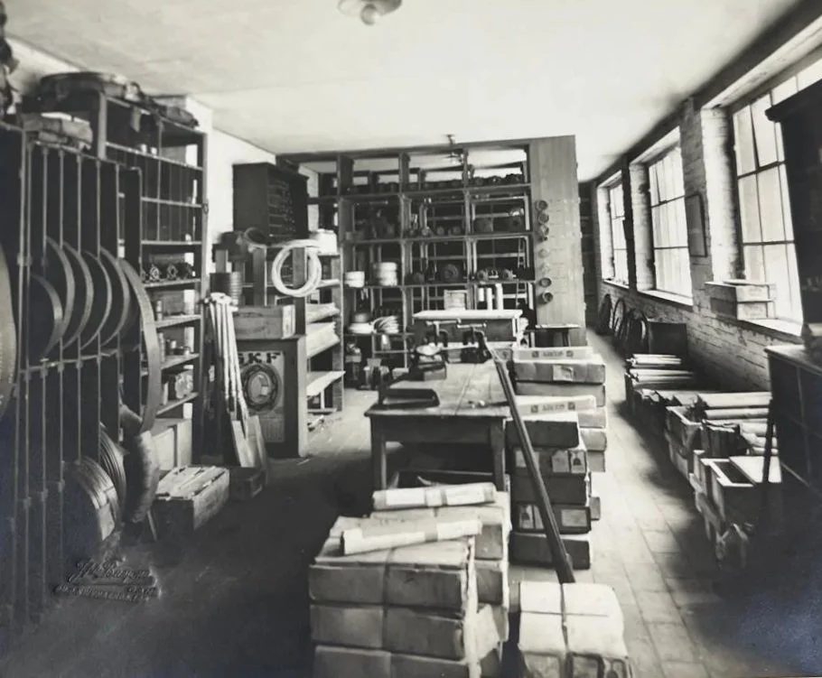 1886