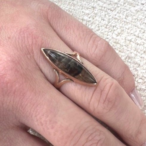 Navette marquis brown marbled agate vintage ring yellow gold
