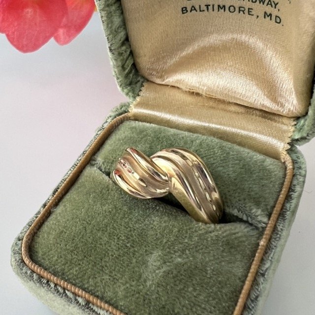vintage croissant ring with etched detail 14k gold mob wife vintage