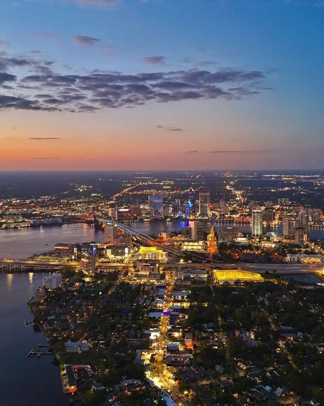 Oranssi carpenter using bench saw
