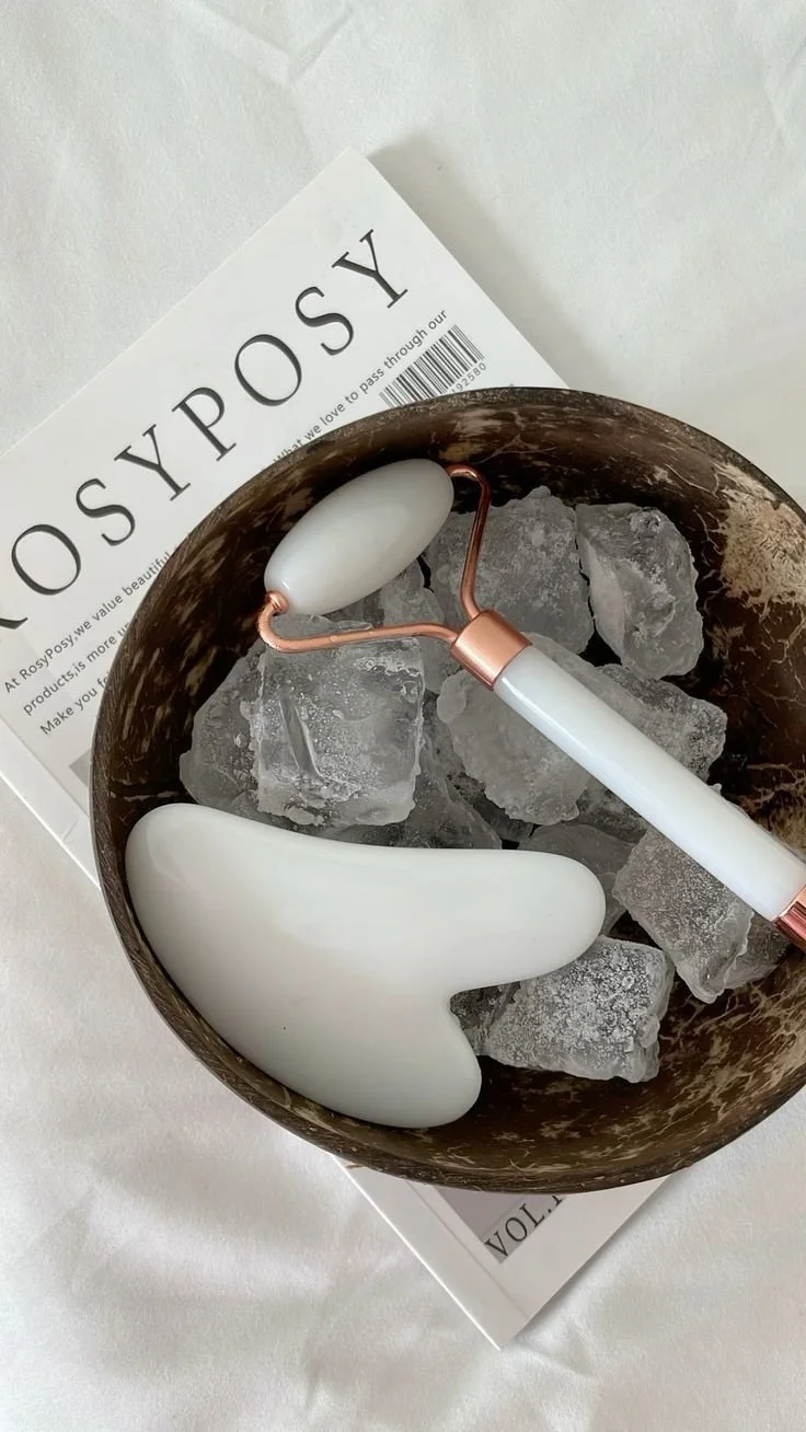 Gua Sha Facial Massage: The Quiet Ritual That Truly Endures