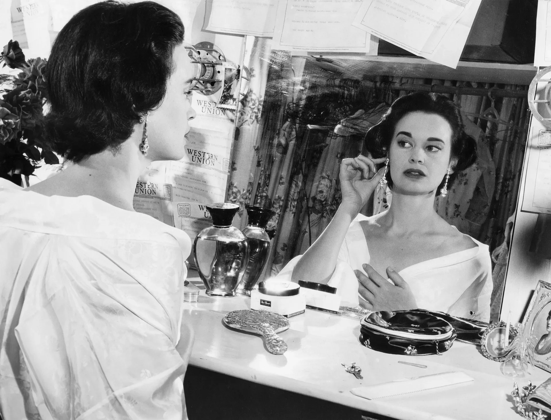 Gloria Vanderbilt: Heiress, Socialite, and America’s Last Aristocrat