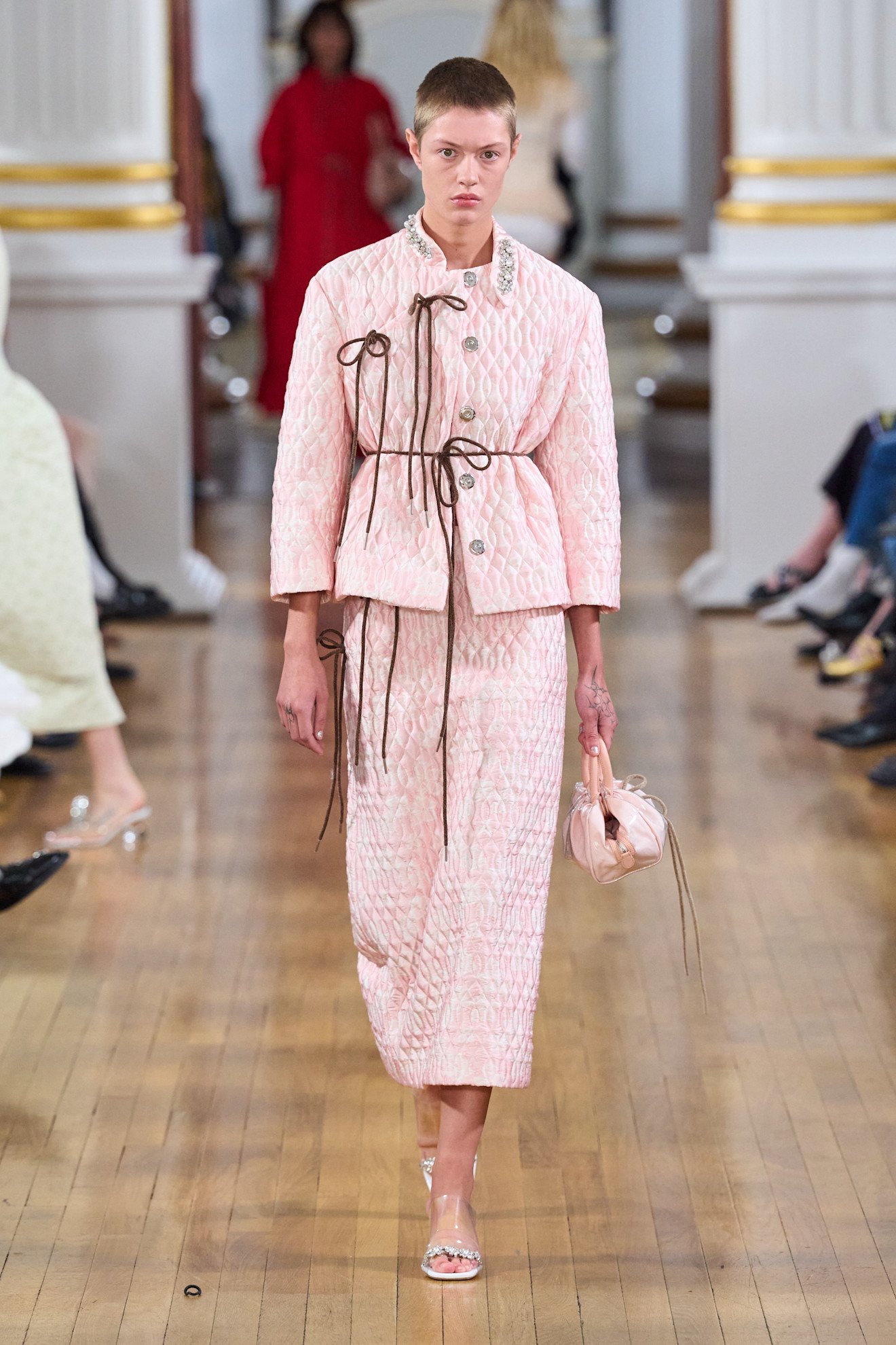 The Pink Skirt Revival: Colour, Confidence, and Modern Femininity