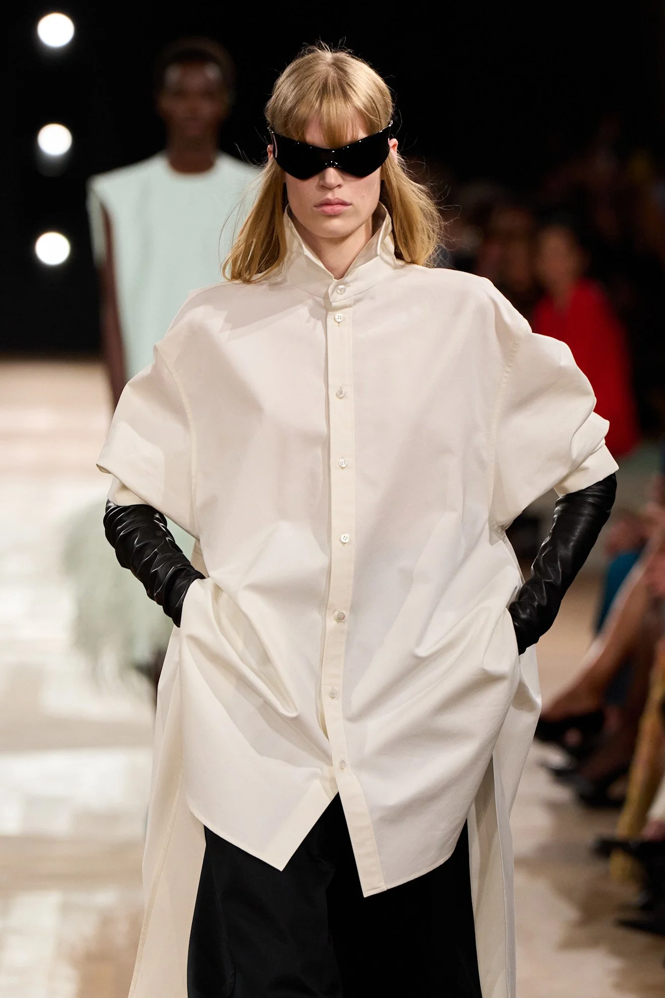 The White Shirt Trend 2026: Quiet Luxury’s Most Essential Wardrobe Staple