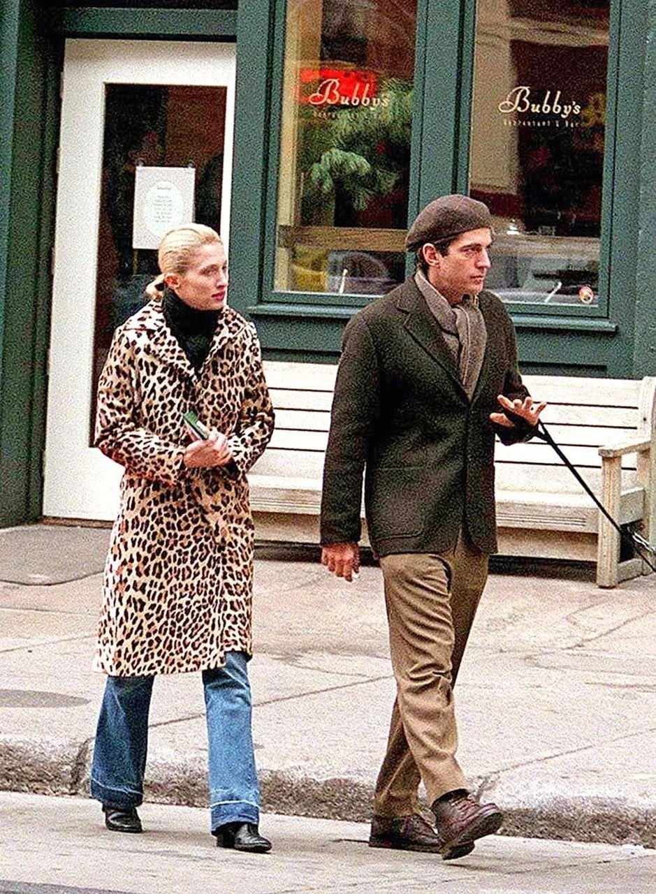 Carolyn Bessette‑Kennedy: The Timeless Minimalist Inspiring Today’s Fashion