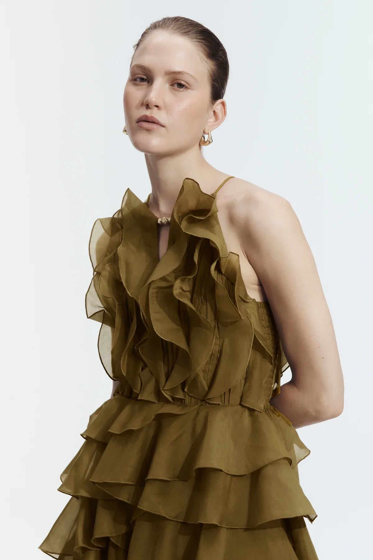 What to Wear to a Fall Wedding: The Cinematic Palette of the Season