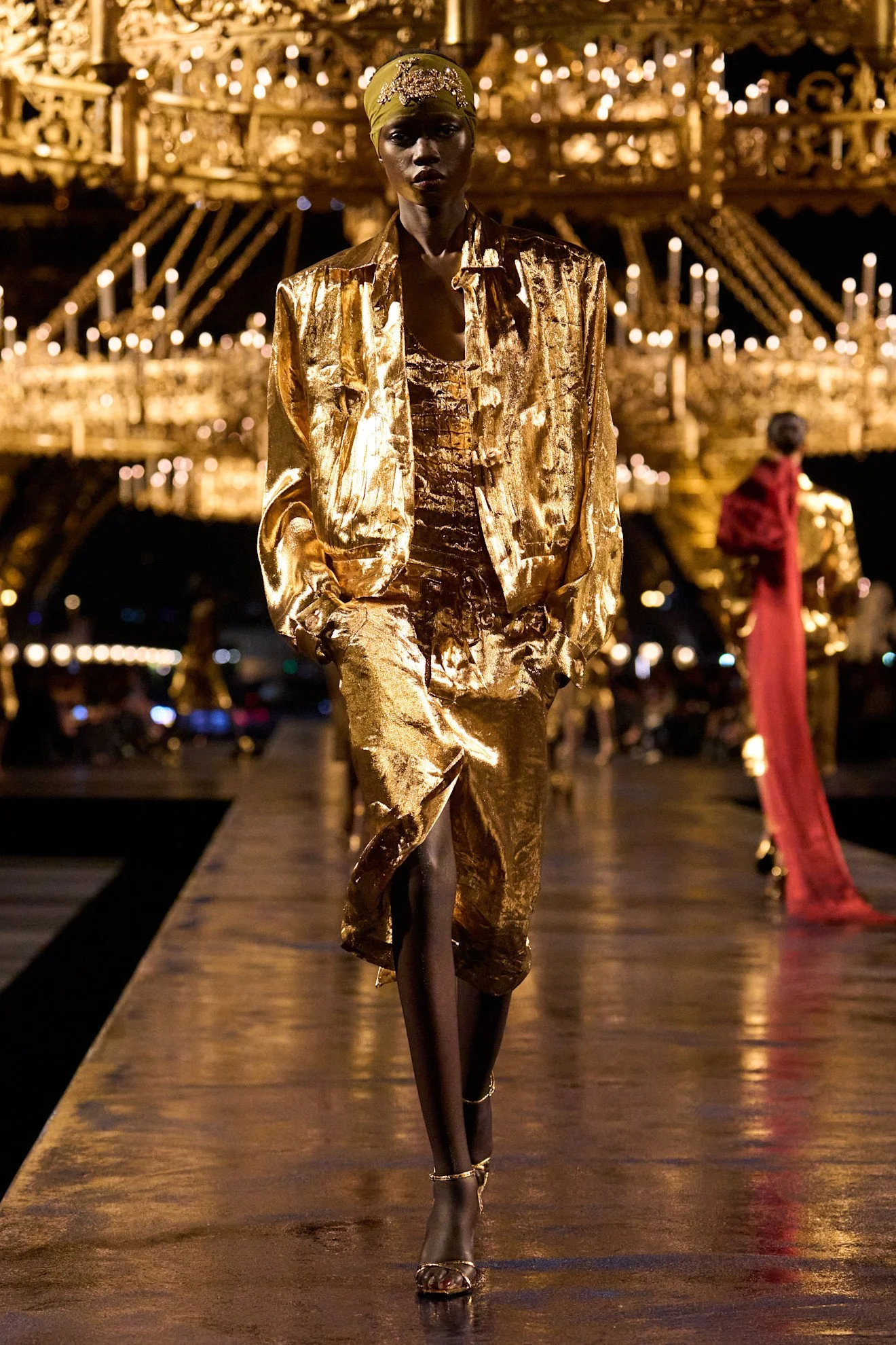 Saint Laurent S27 019.jpg