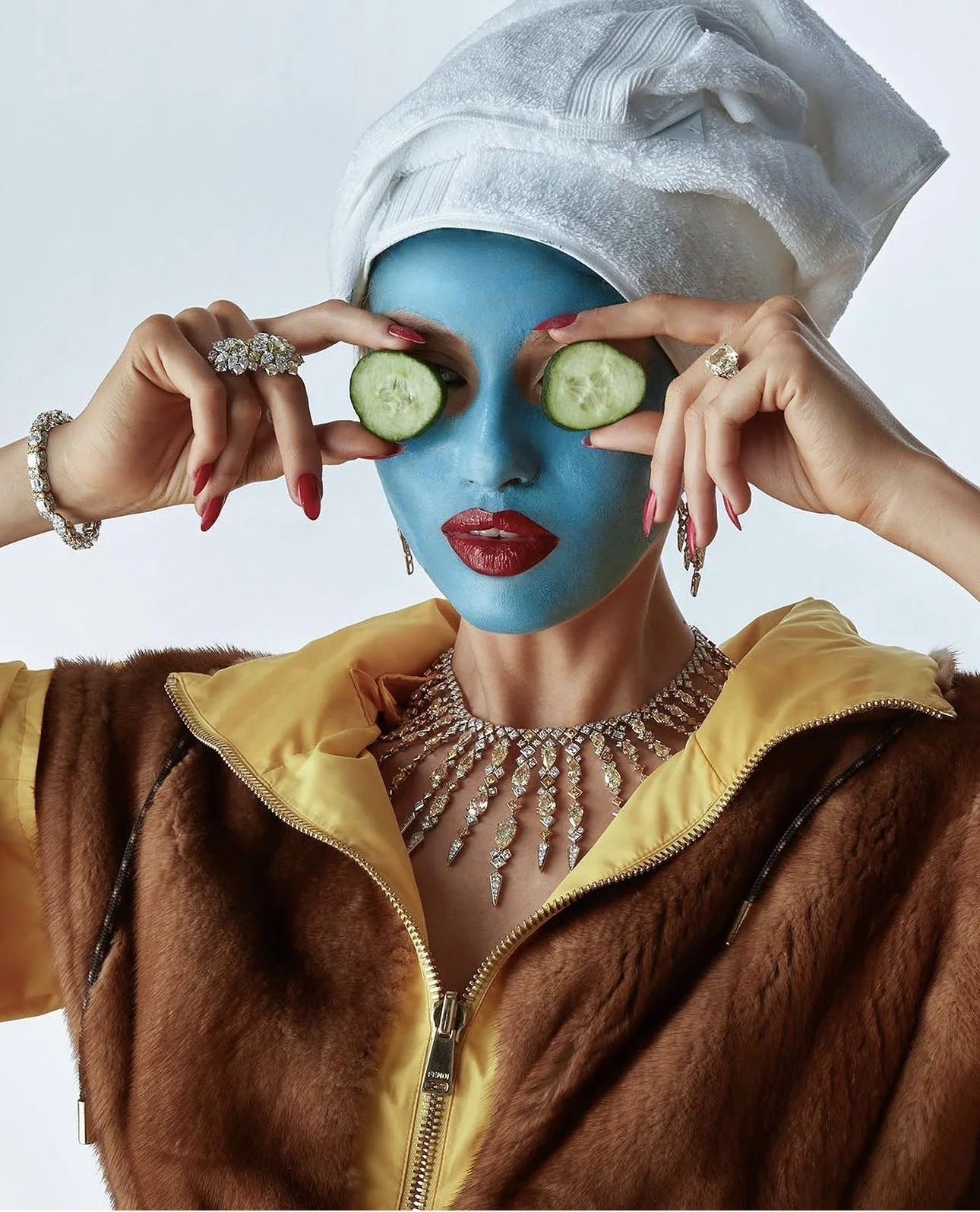 The Autumn Face Mask Ritual: How to Restore Skin After Summer