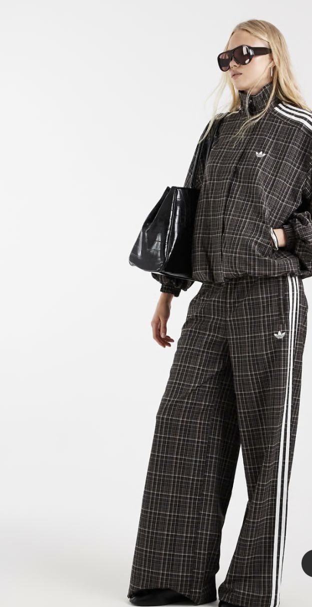 Check track bottoms in night brown