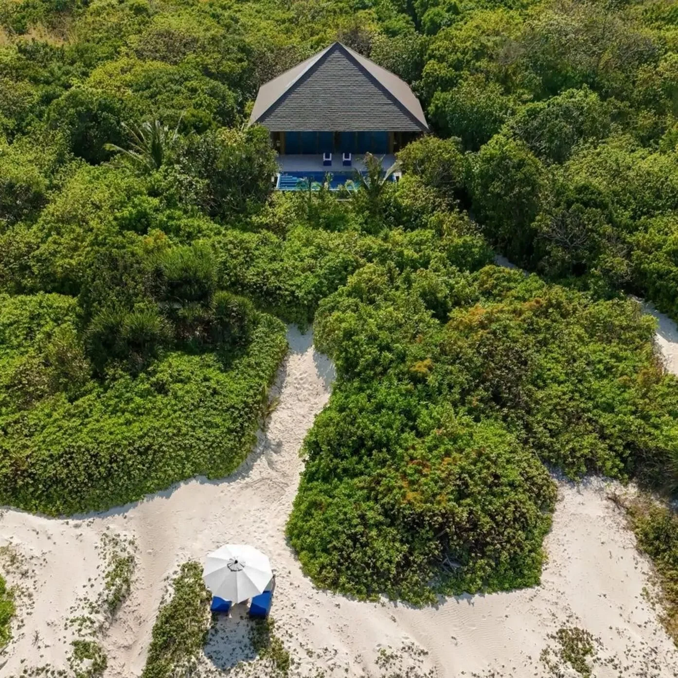 Amanpulo - Accommodation, Premier Beach Pool Casita.jpg