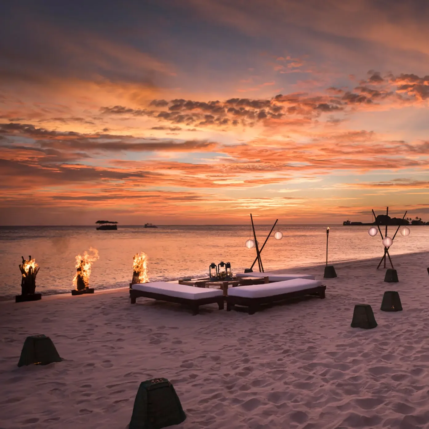 Private-Dining-Amanpulo.webp