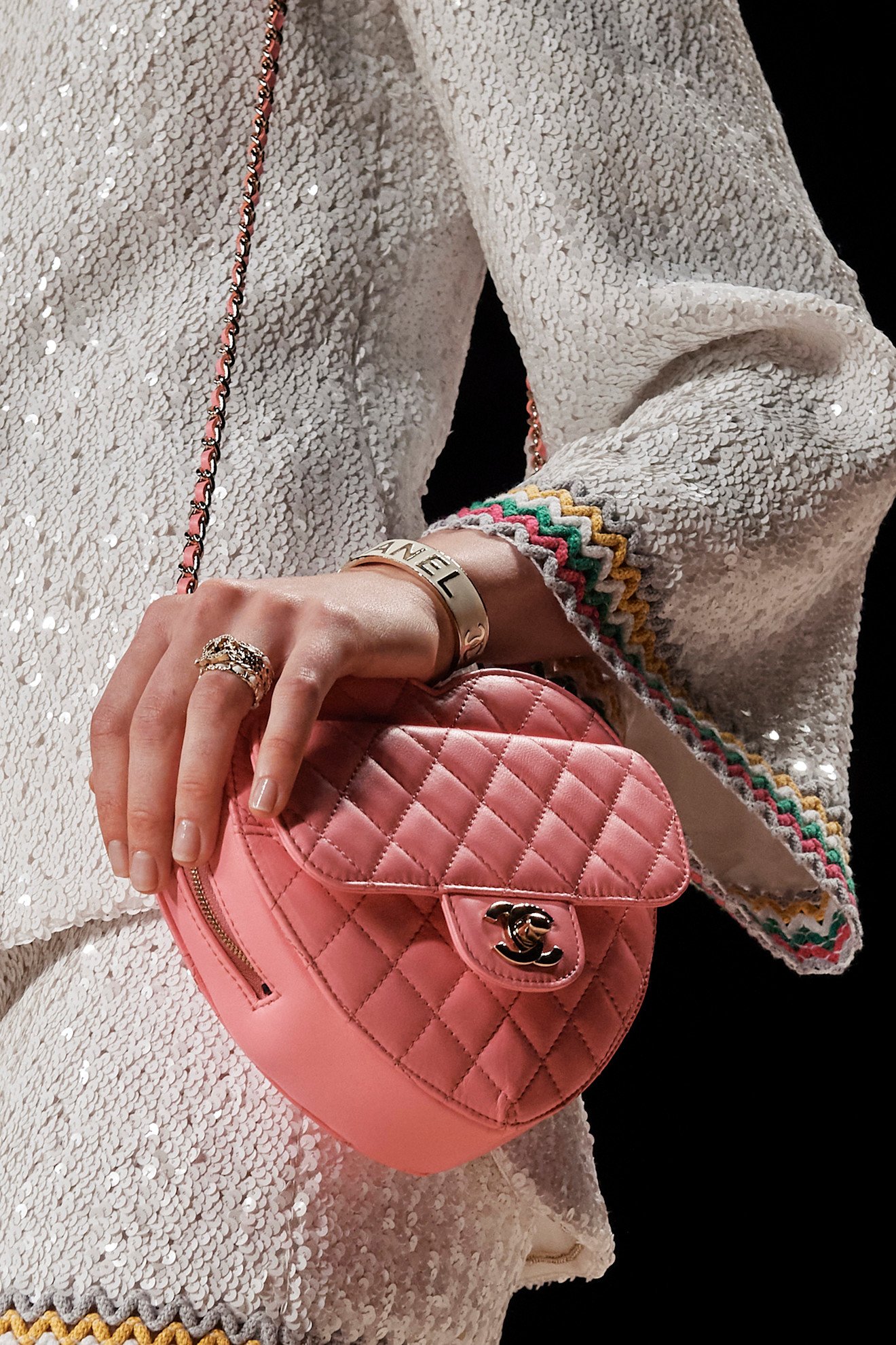Chanel bag S22 015.jpg