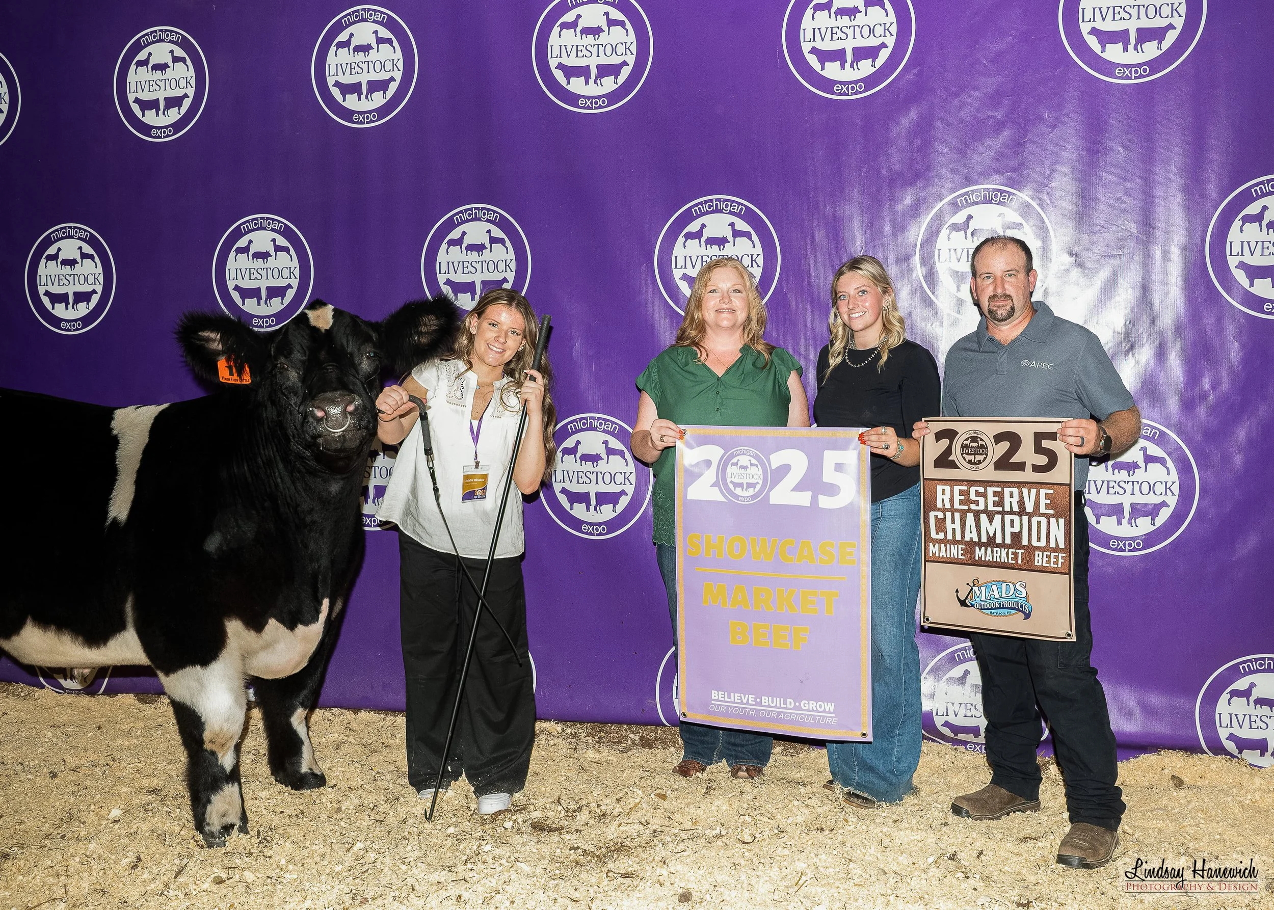 2025 MLE Saleabration Showcase Market Beef Shown by Natallia Winslow