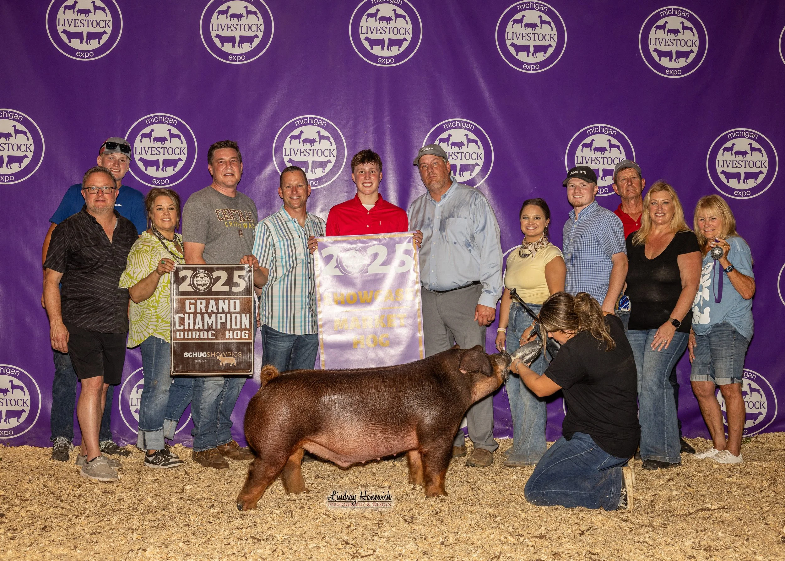 2025 MLE Market Swine Results Showcase Market Hog Shown by Joseph Endres