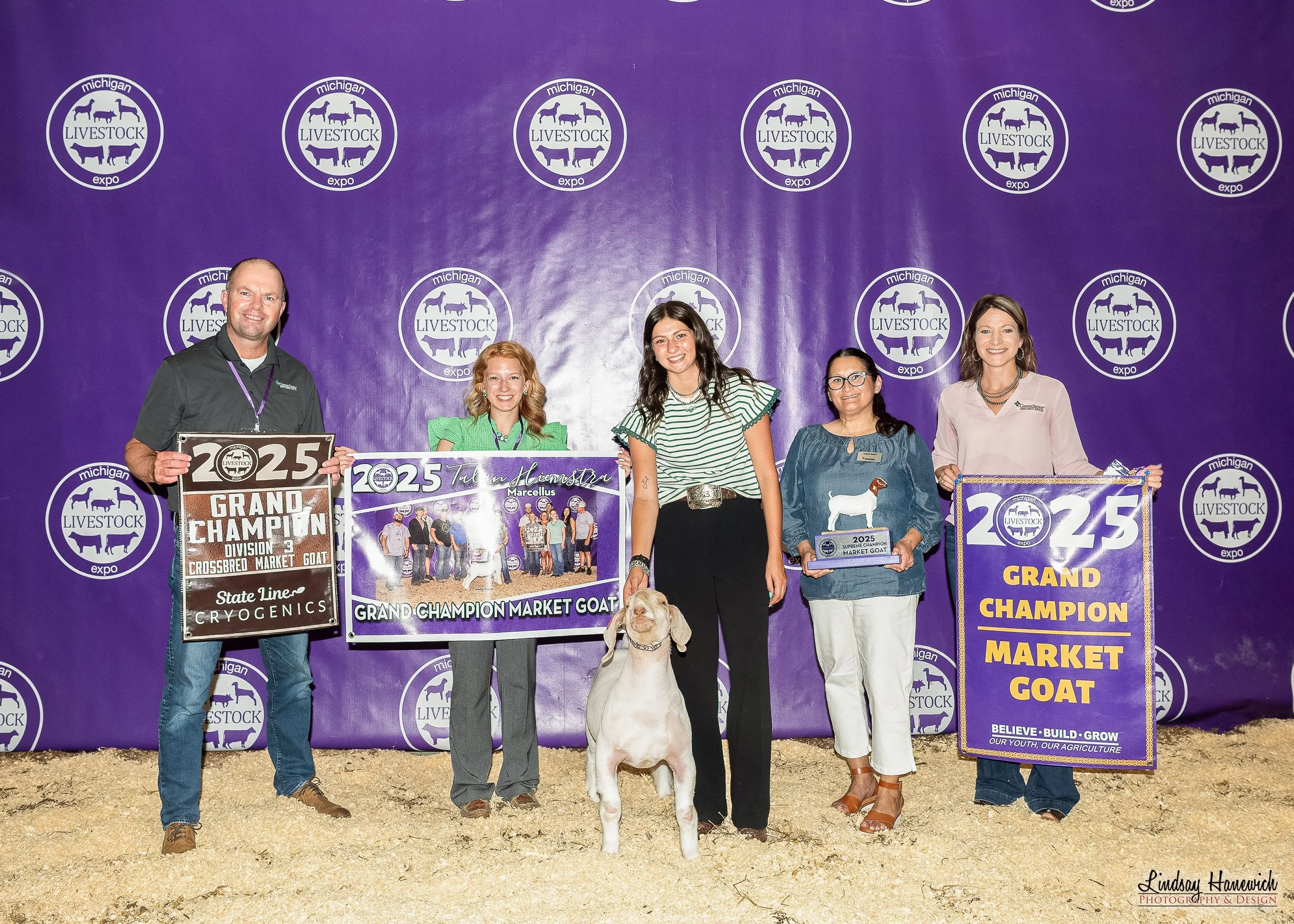 2025 MLE Saleabration Grand Champion Market Goat Shown by Talan Hiemstra