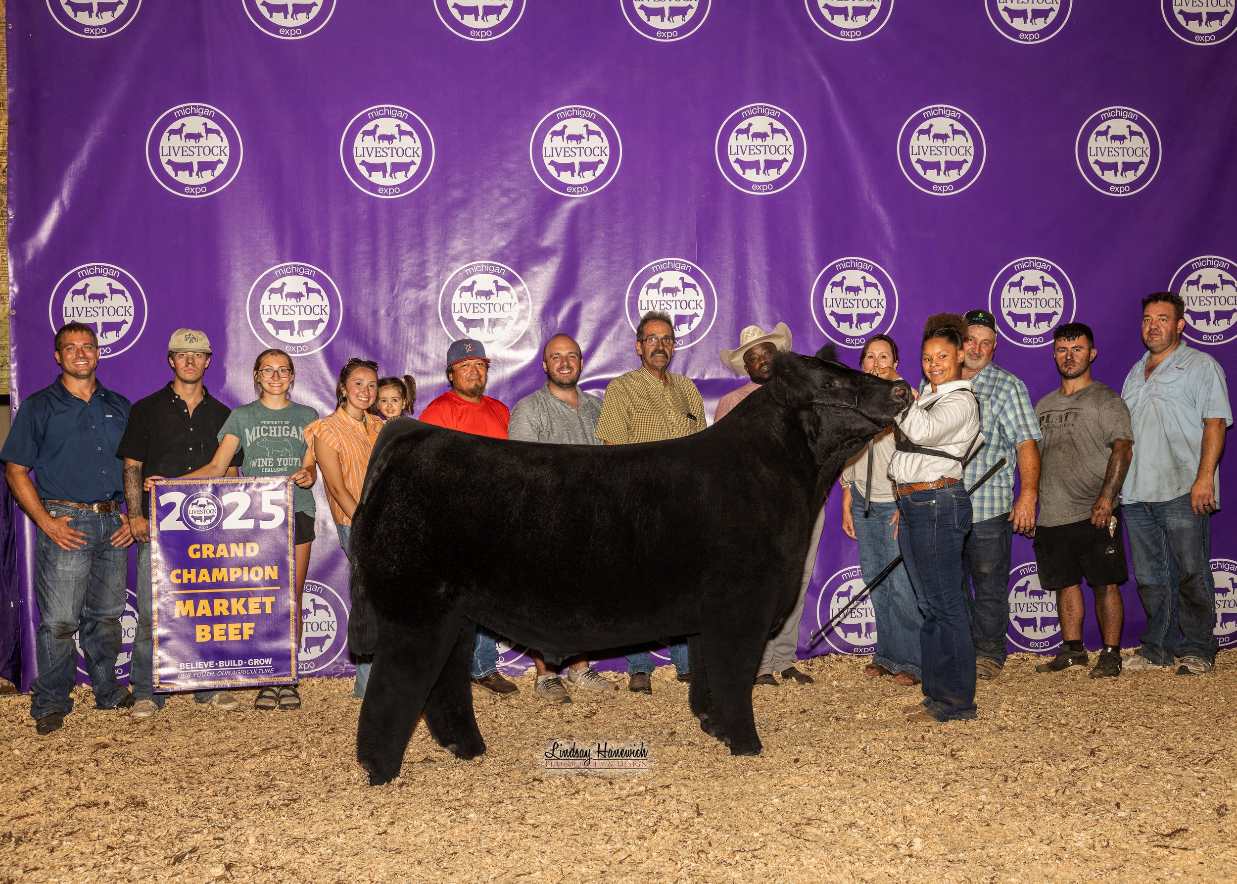 2025 MLE Grand Champion Market Beef Shown by Samia Wildt