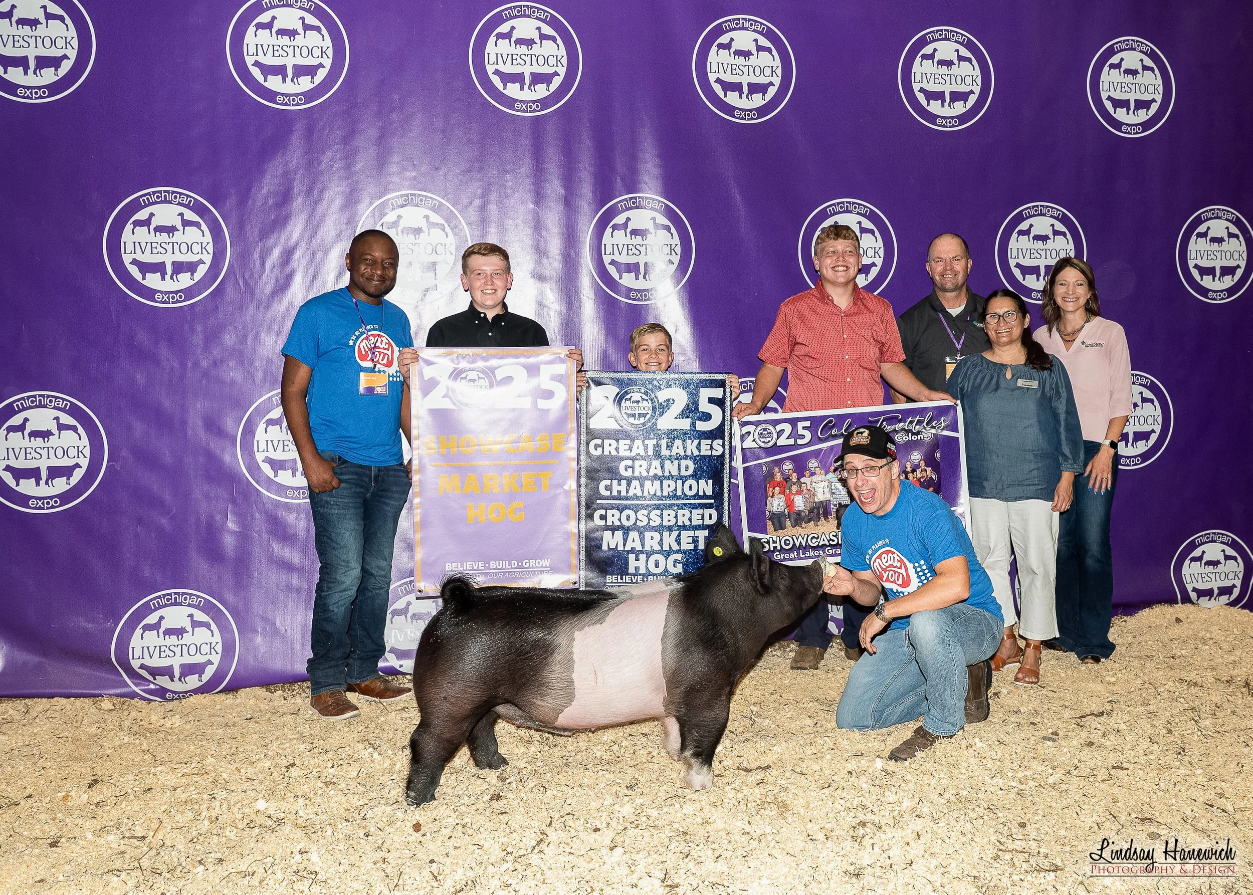 2025 MLE Saleabration Great Lakes Grand Crossbred Market Hog Shown by Colin Trattles