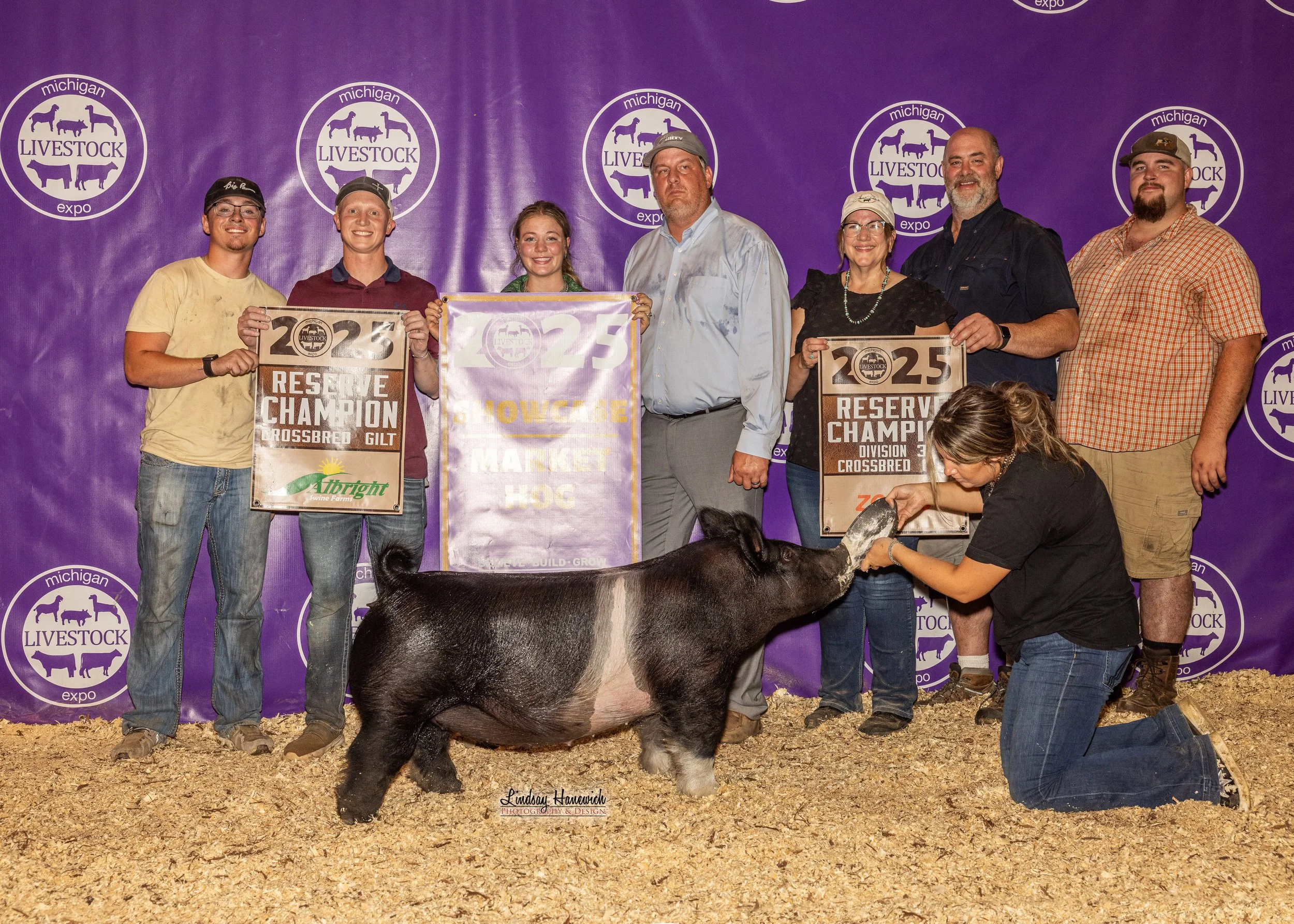 2025 MLE Market Swine Results - Showcase Market Hog Shown by Olivia Black