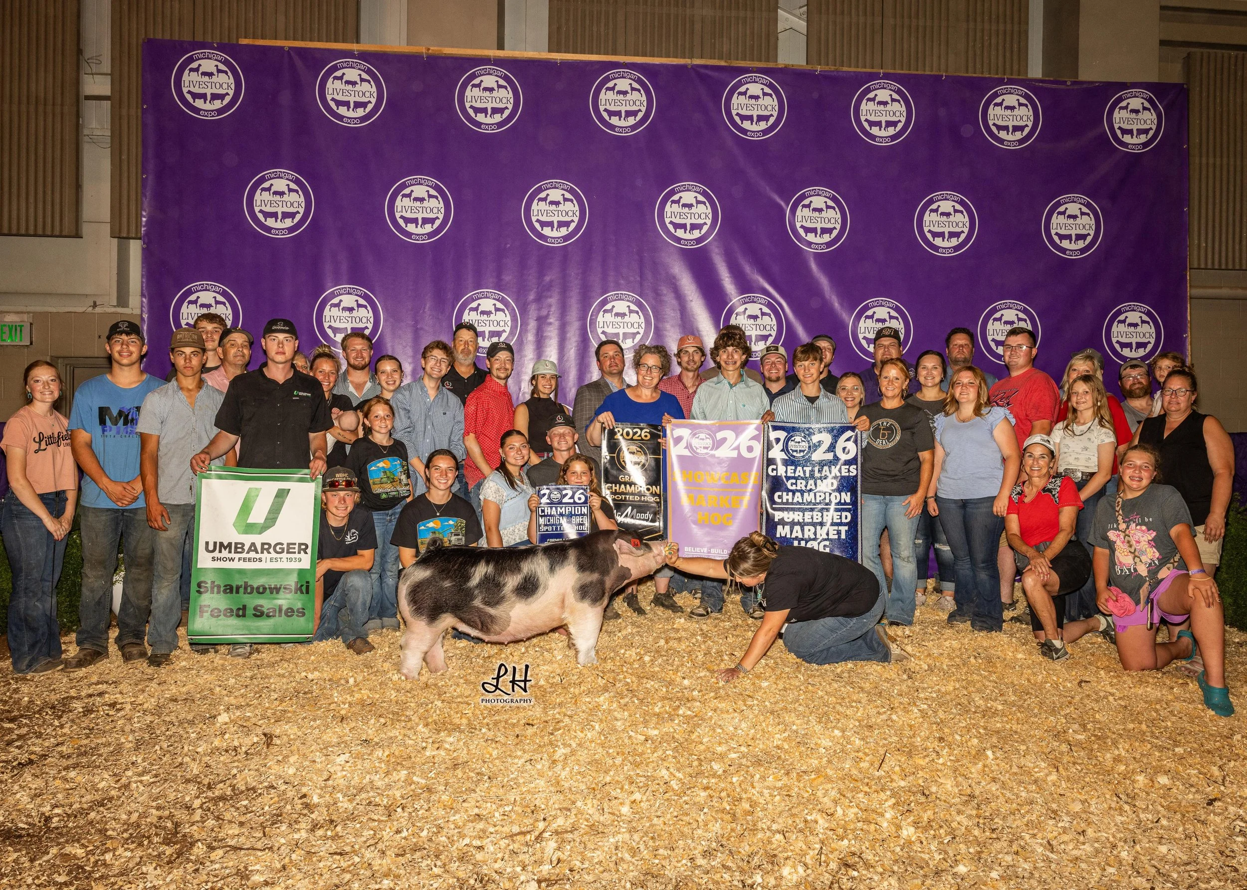 MLE Backdrop Great Lakes Purebred Market Hog shown by Cal Goodwin 2026