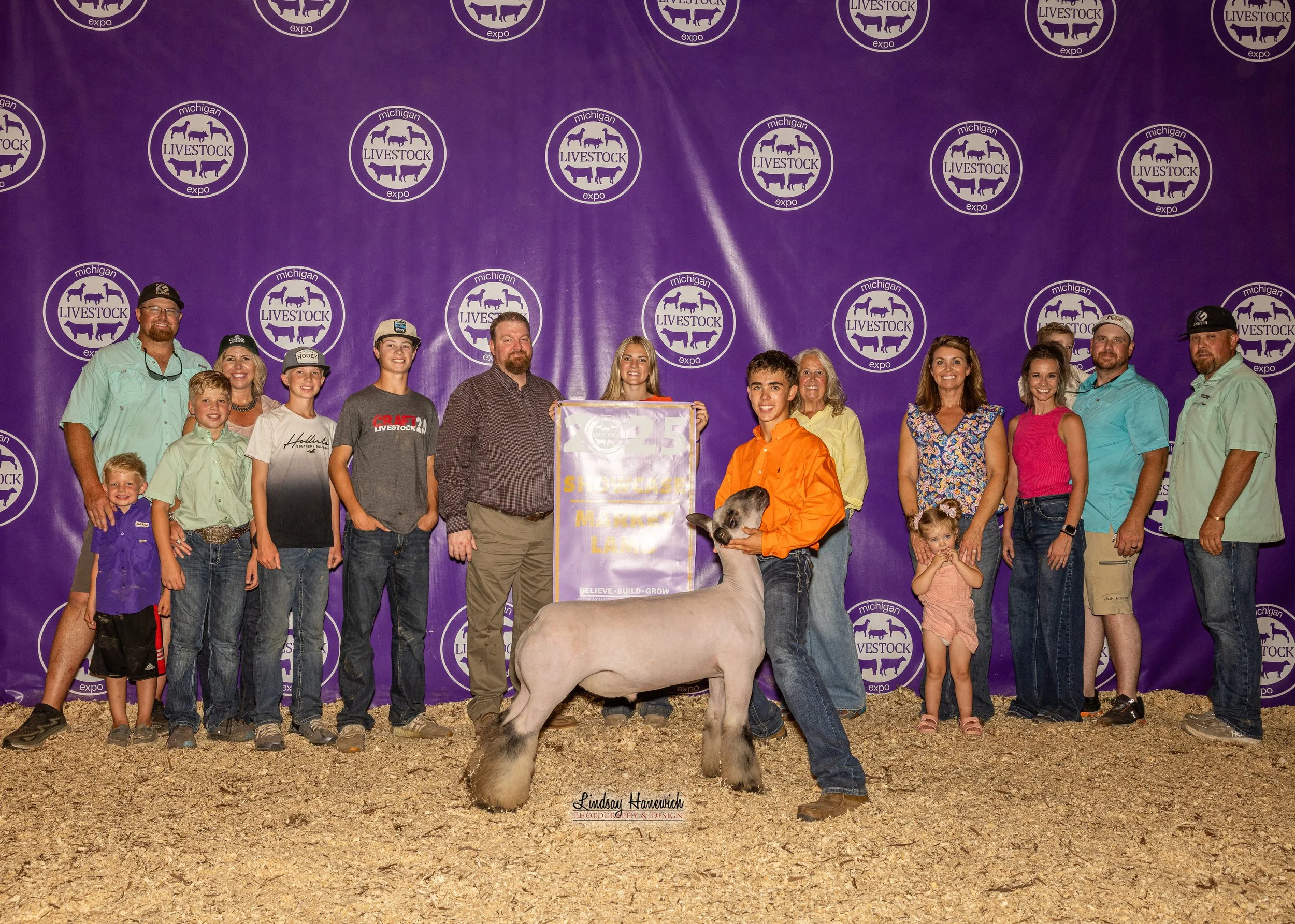 2025 MLE Market Lamb Results Showcase Market Lamb shown by Kole Kruger