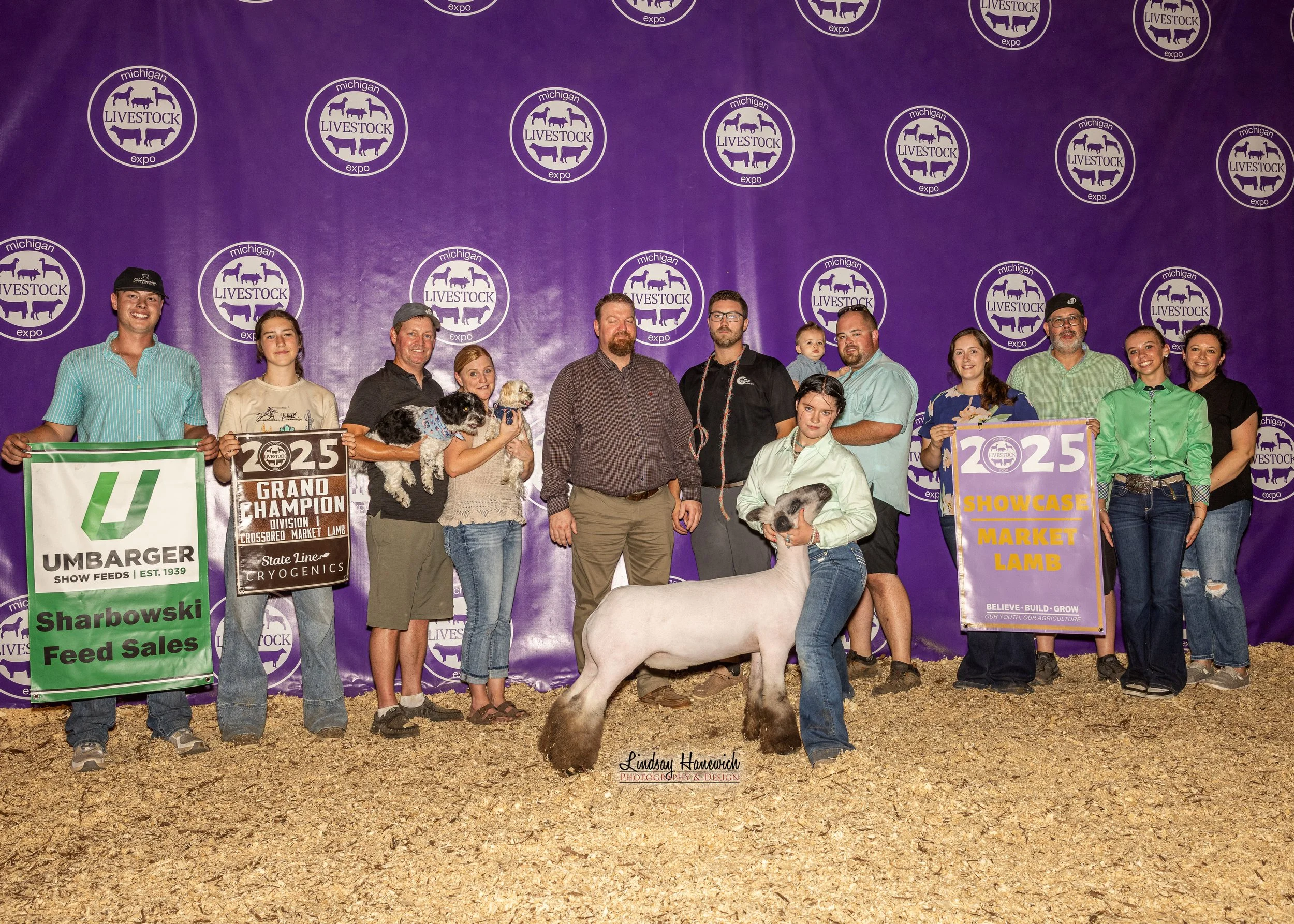 2025 MLE Market Lamb Results Showcase Market Lamb shown by Kaylee Kaseperski