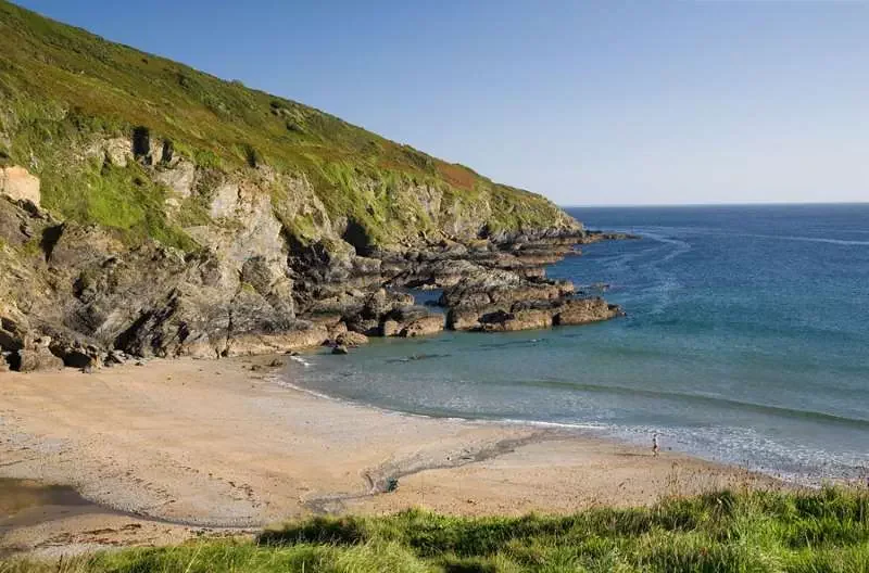 hemmick-beach.webp