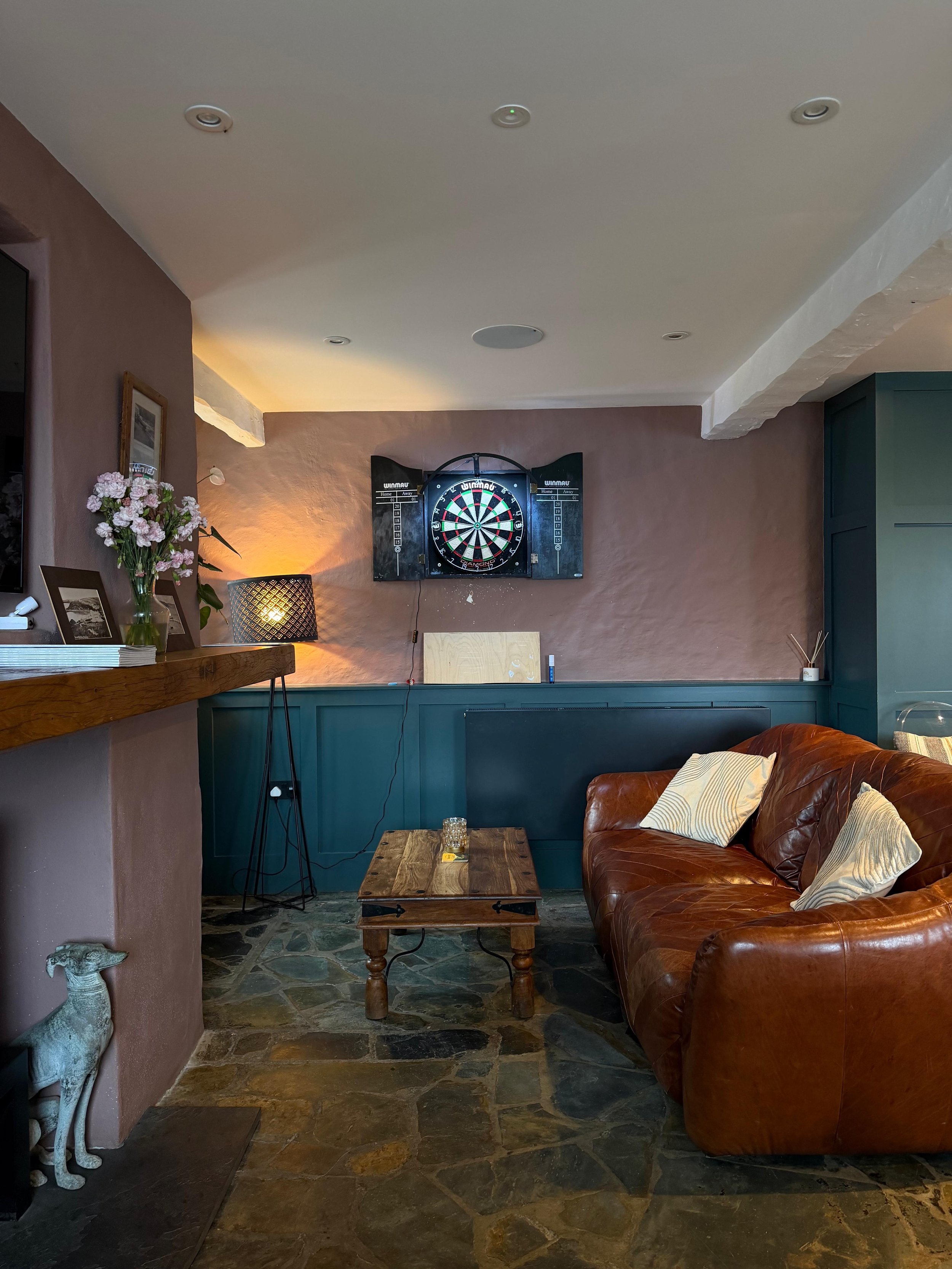 the-rising-sun-inn-portmellon-near-mevagissey-dart-board-view.jpg