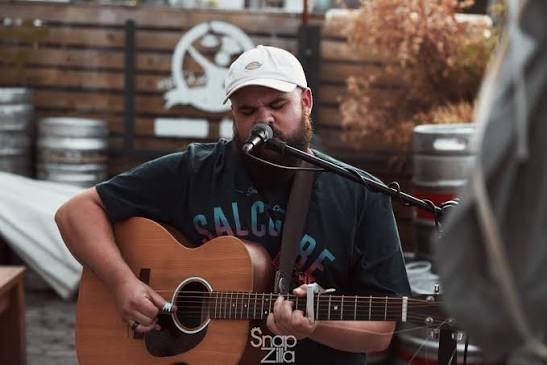 Sunday Session Live Music: Dave Budd at The Rising Sun