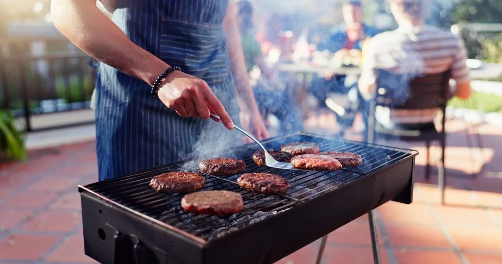Planning a Backyard Barbecue Party Without the Stress