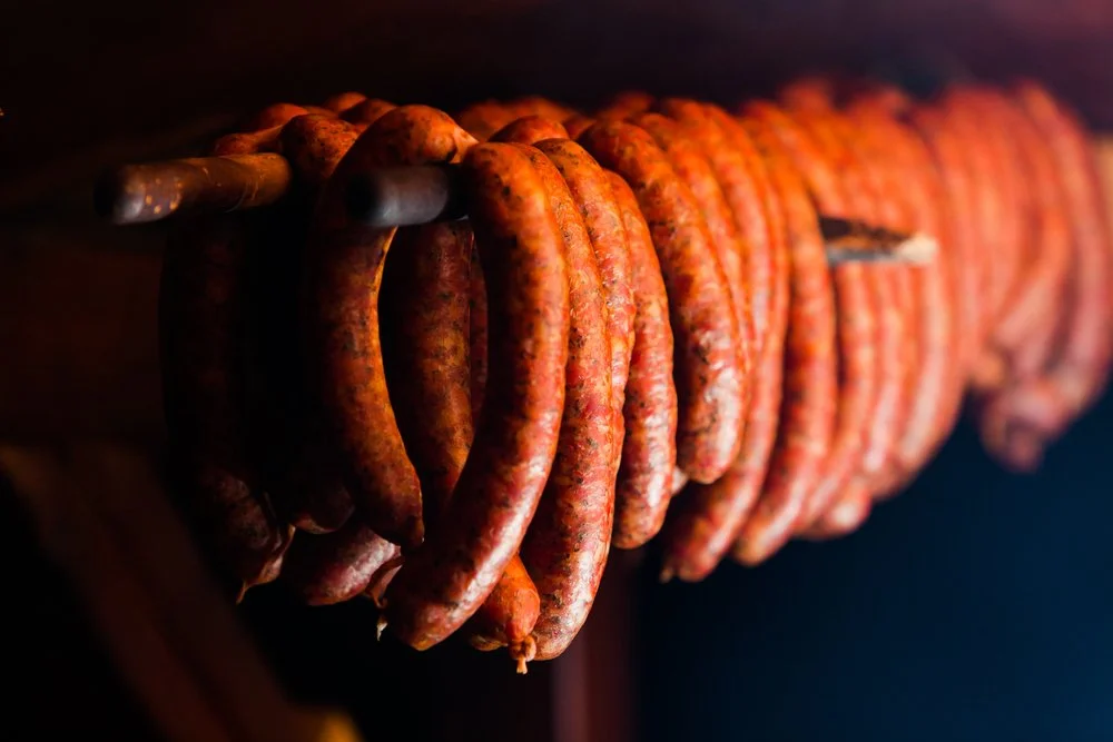 Why Smoked Sausage Is a Crowd Favorite at Events