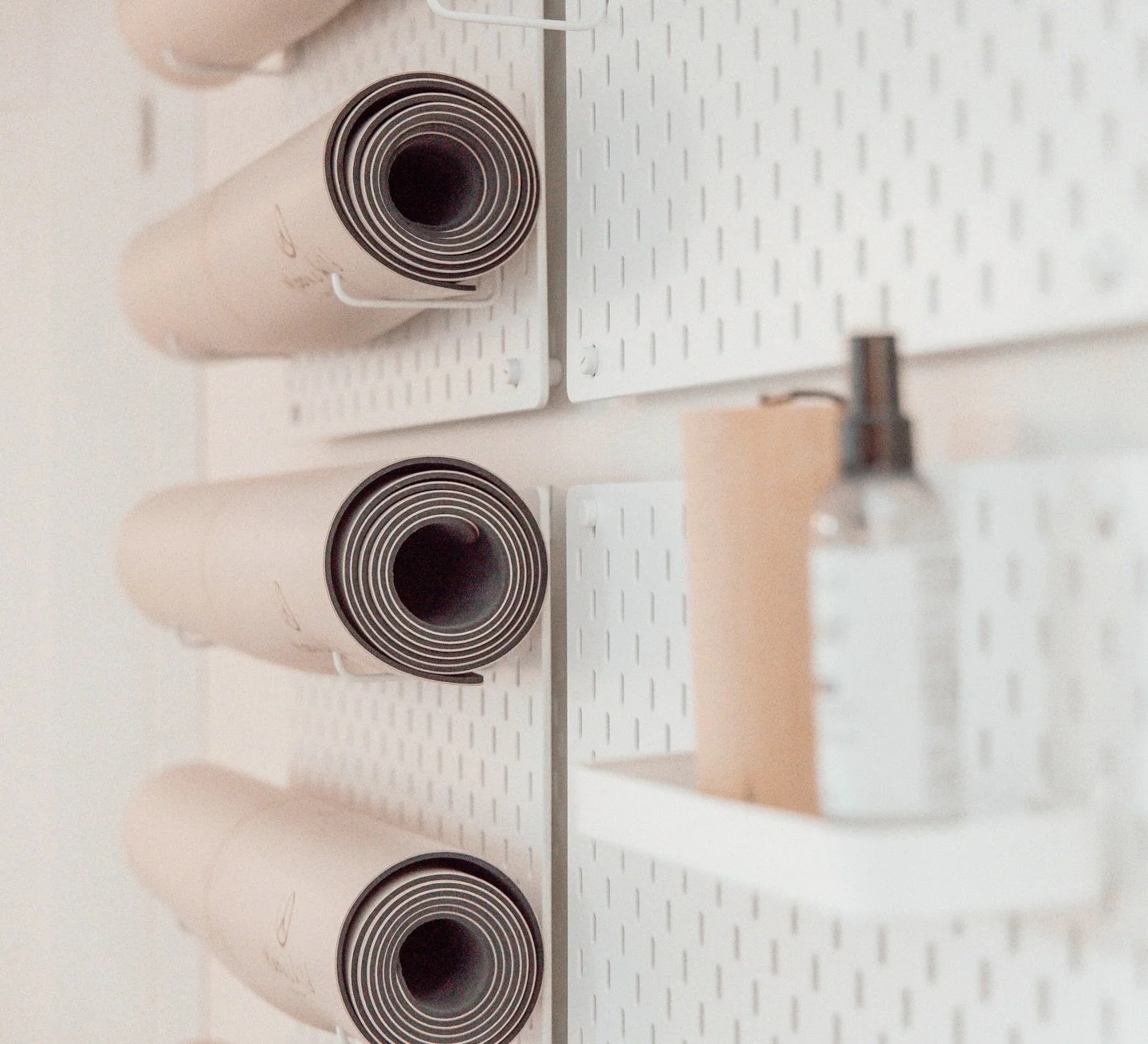 Kjenner du f&oslash;lelsen av en tung og stiv kropp gjennom vinterm&aring;nedene? ❄️

Den f&oslash;lelsen av at kroppen er i h&oslash;ygir, hverdagene g&aring;r i ett, samtidig som kroppen kjennes lav p&aring; energi. Men m&aring; vinteren egentlig v