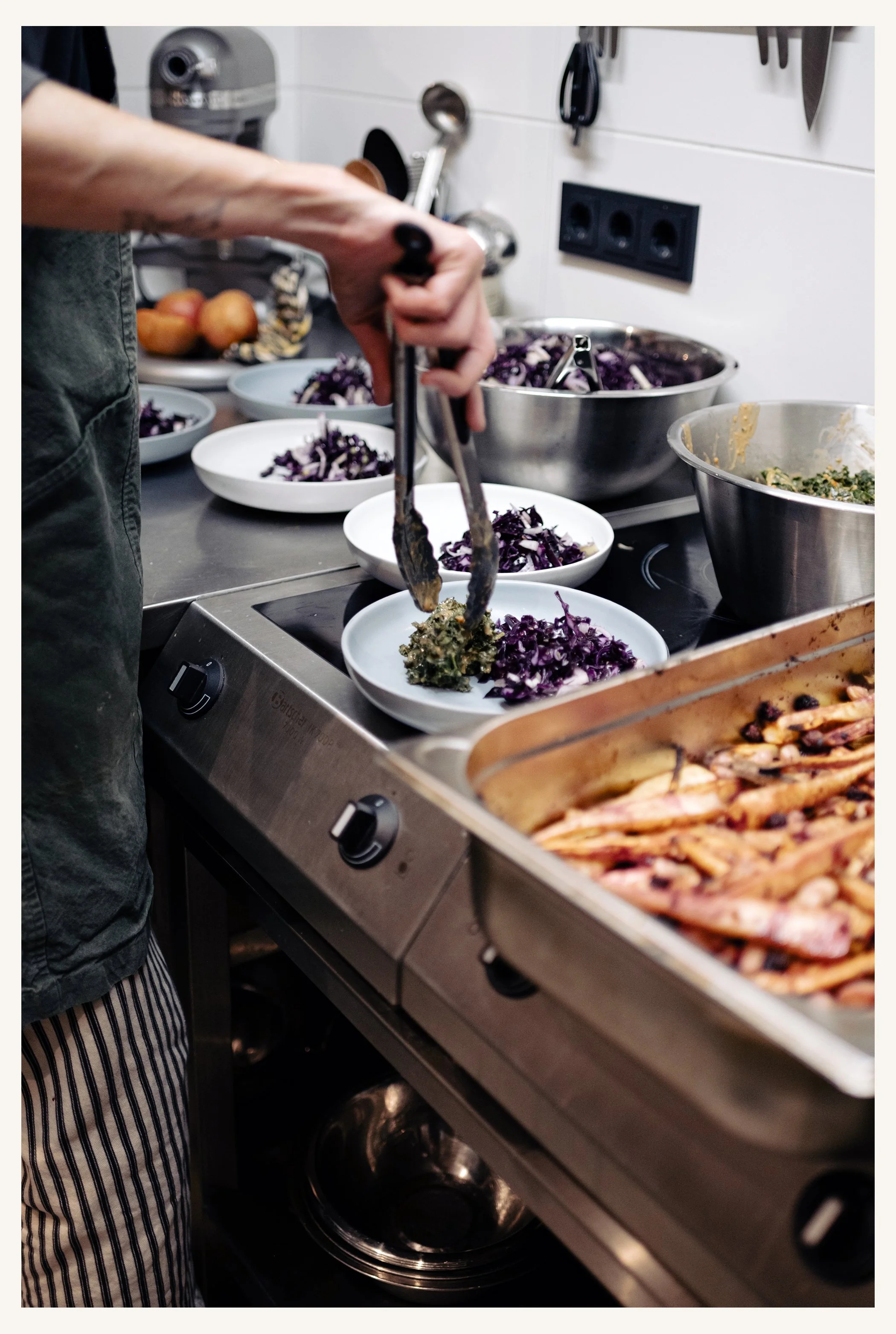 Cookbook_9397R.jpg