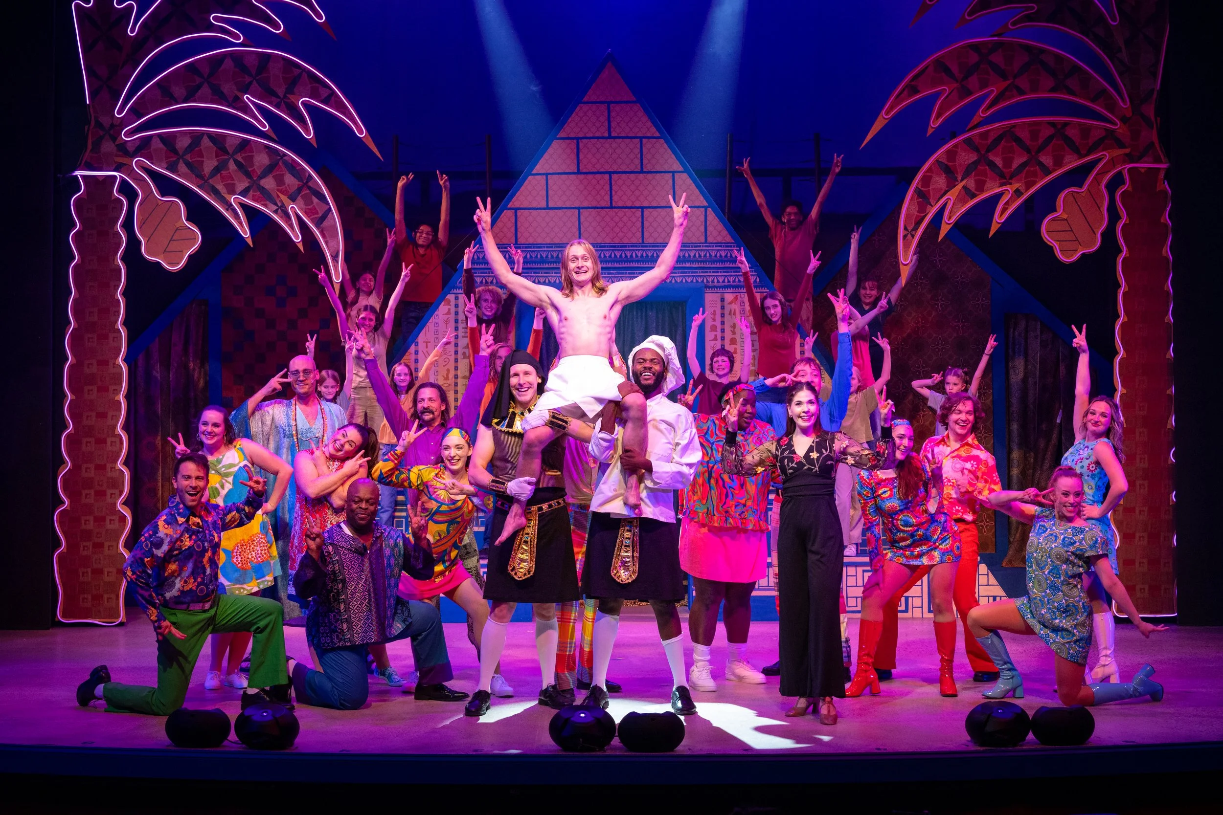 Joseph and the Amazing Technicolor Dreamcoat 