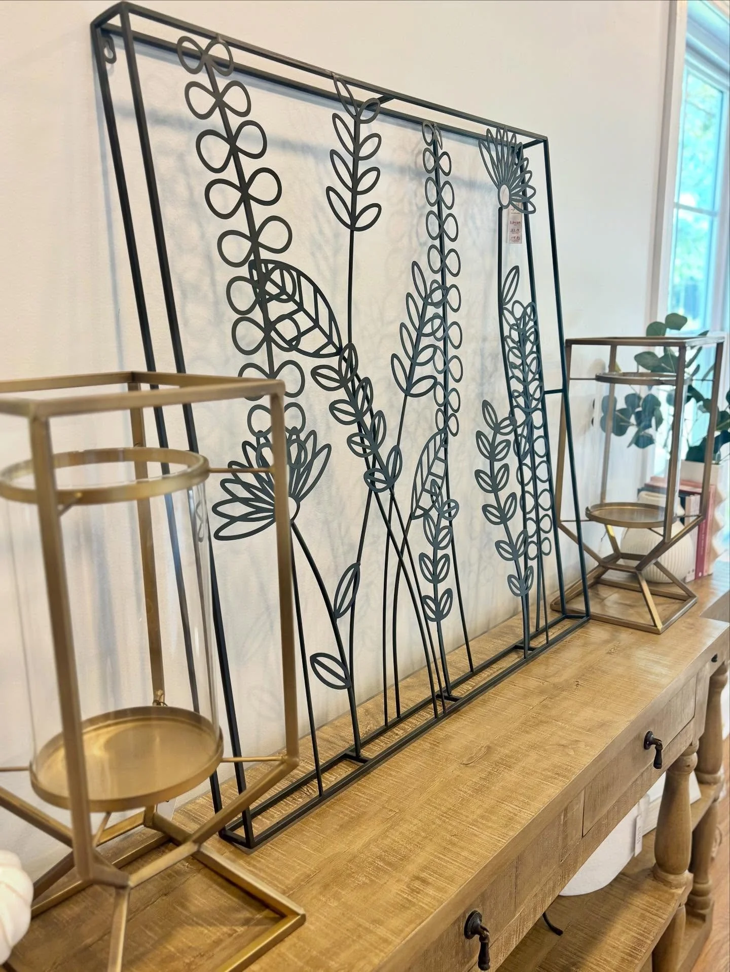 #homedecor #d&eacute;cor #homeaccessories #accentdecor #walldecoration #vases #bookends #decorativebaskets #baskets #coastaldecor #coastal #coastalcozychic #smallbusinesslove