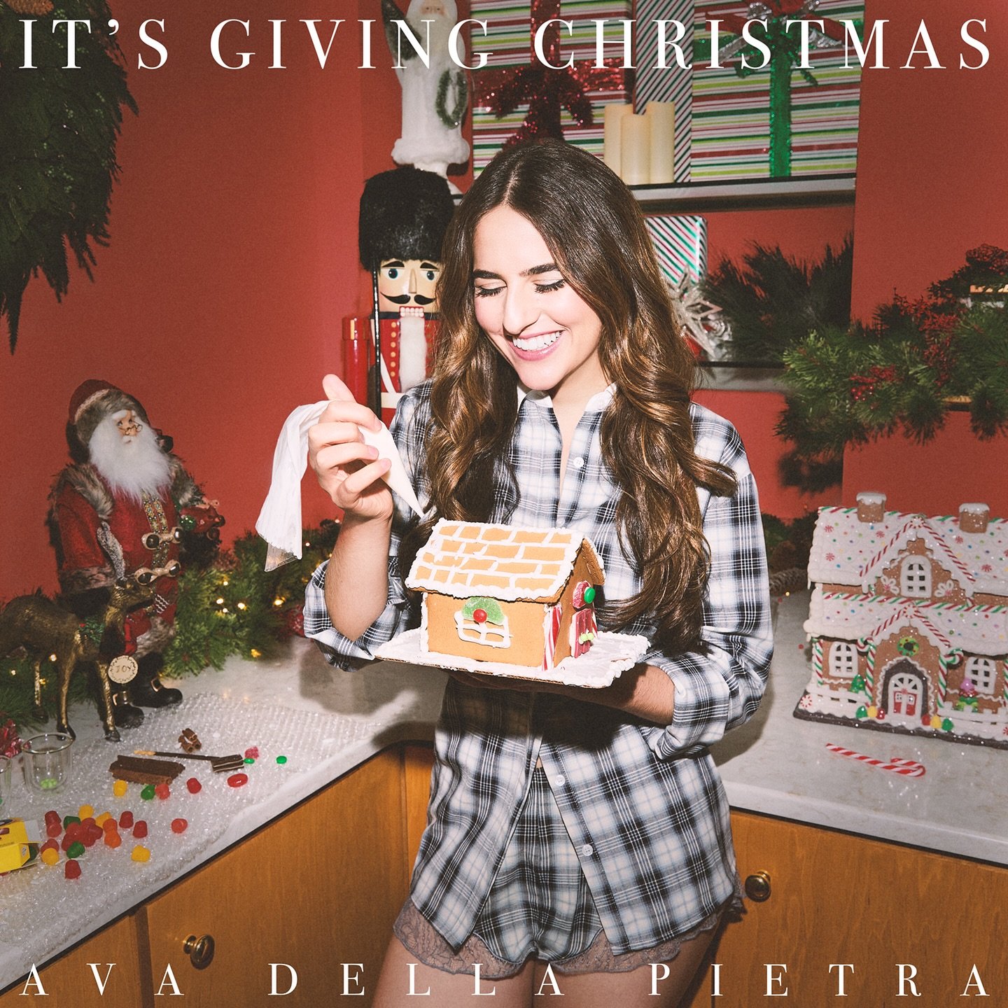 It&rsquo;s never too early to celebrate with some holiday music🎄🎁 &ldquo;It&rsquo;s Giving Christmas&rdquo; out everywhere this Friday (link in bio!) 🎉 

#holidaymusic #christmassongs #itsgivingchristmas #newmusicrelease