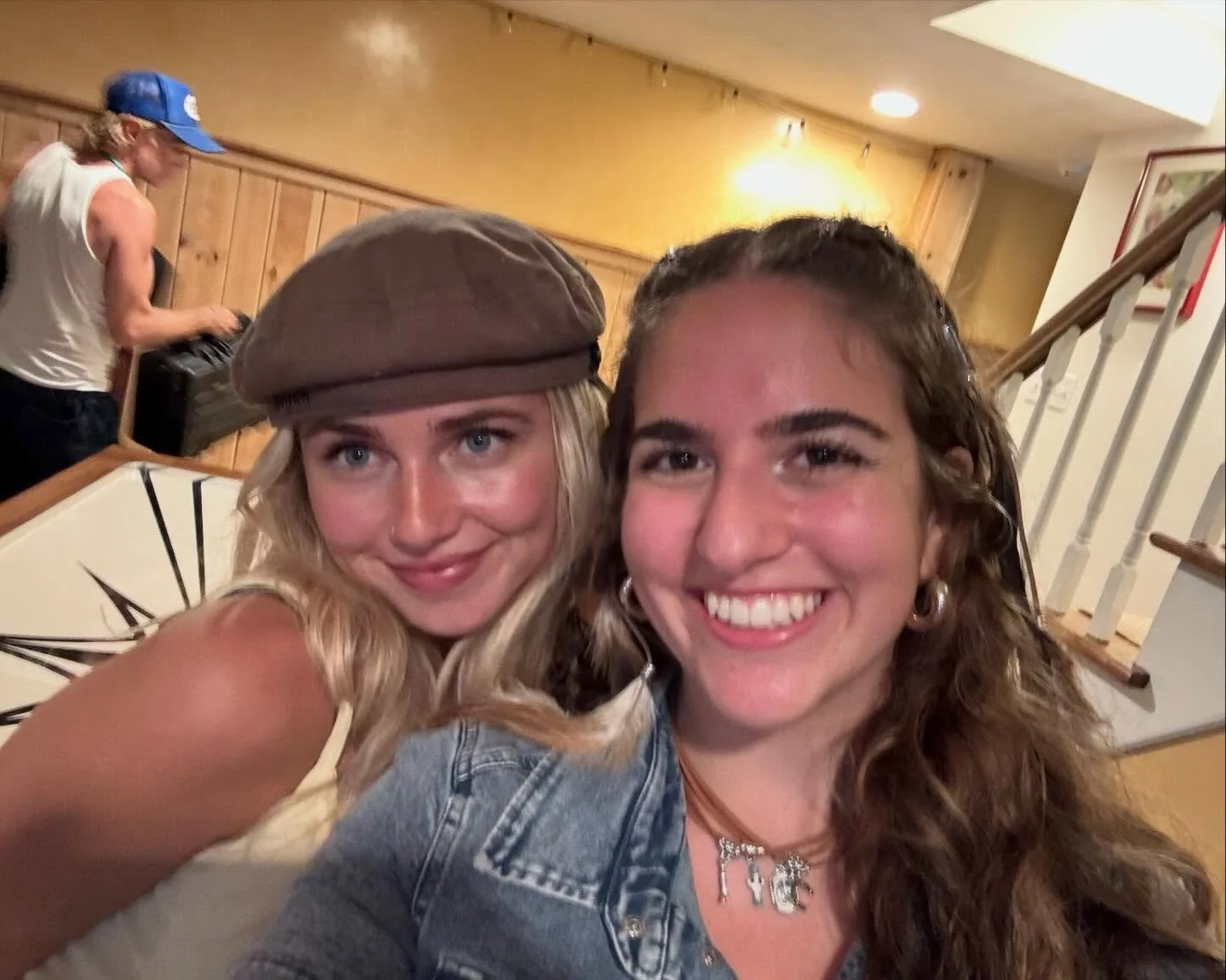 cheering on @clairerosinkranz + her new album &lsquo;my lover&rsquo; that just dropped on friday &hearts;️ can&rsquo;t stop listening!!

#albumdrop #womensupportingwomen #clairerosinkranz #mylover