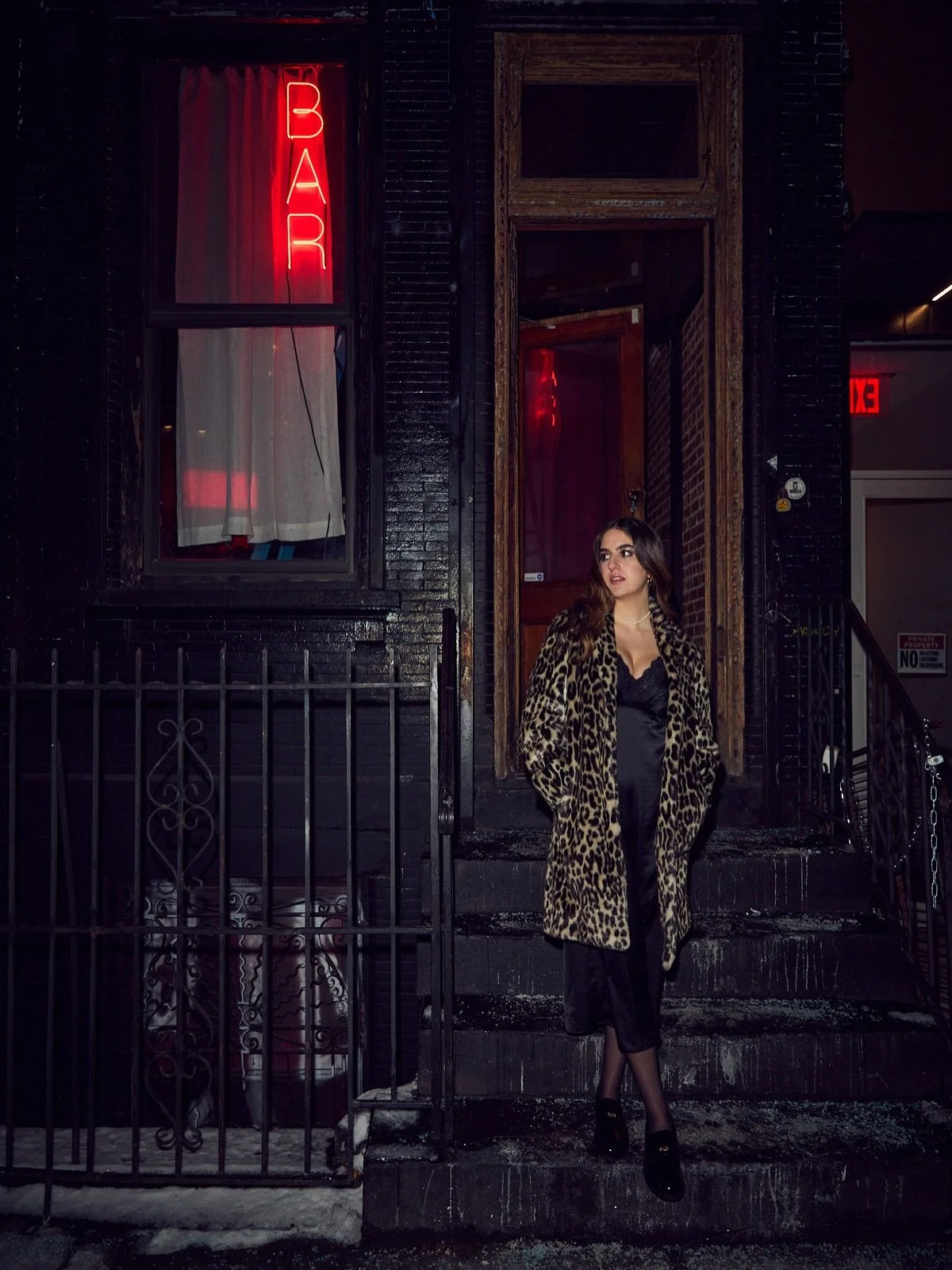 absolutely loving all of your tiktok vids &amp; reels using my new song &ldquo;3am (acoustic)&rdquo; 🥲💞 >> swipe to see a few of my favs!! 
 1. @deninipaninii 2. @bre.doerr 3. @victoriaarbab 4. @carlytewma