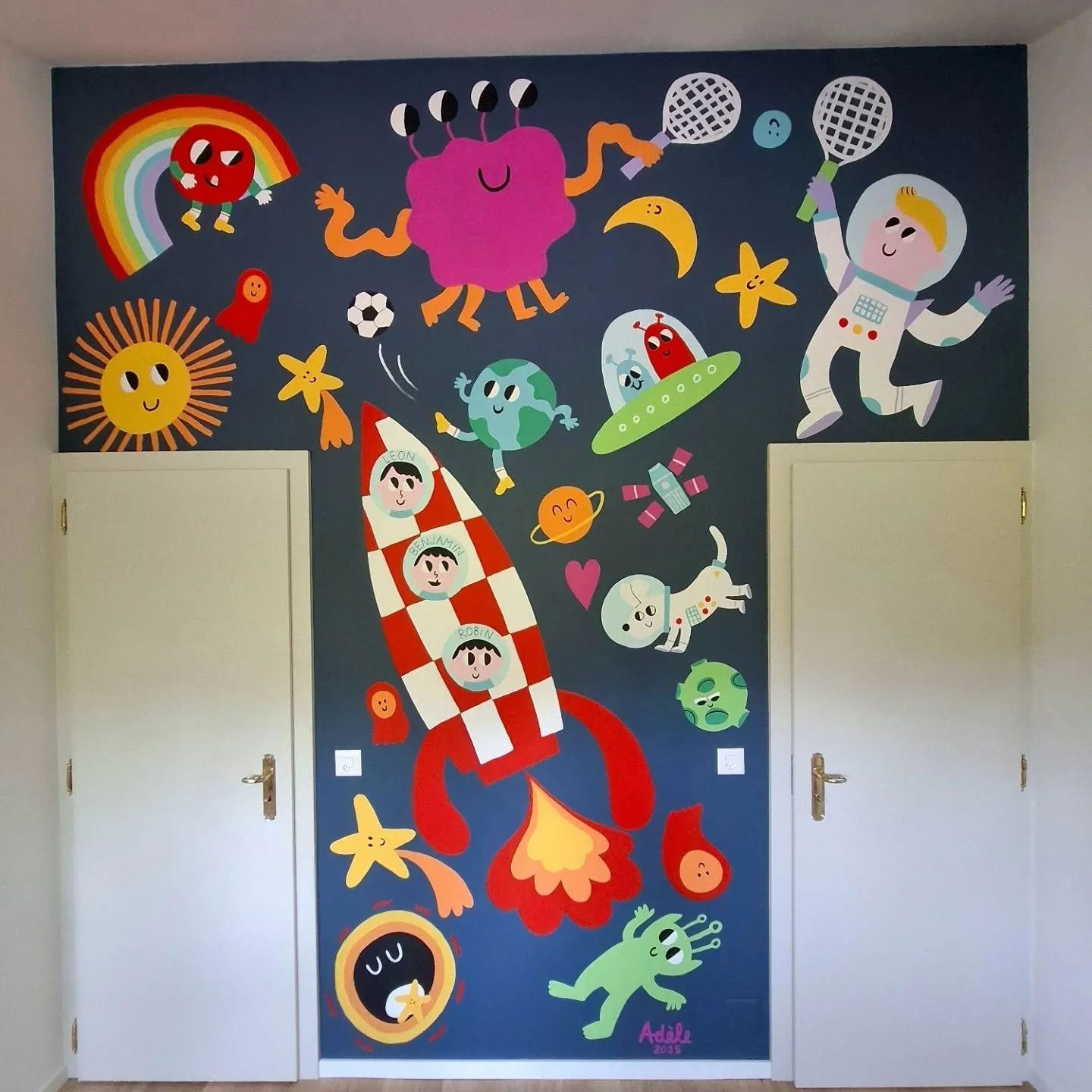 Avec un peu de retard, voici la dernière fresque que j'ai pu réaliser dans une chambre d 'enfants. Ils m'ont donné le thème et quelques indications sur ce qu'ils voulaient et voilà le résultat!
Vous aimez?
#