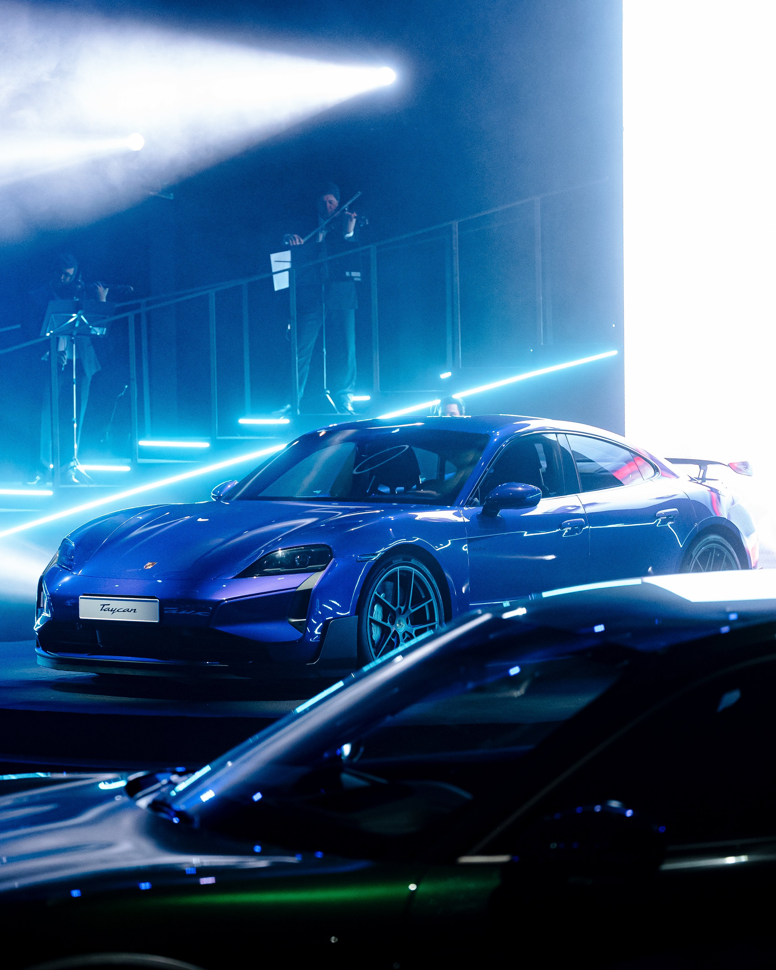 PORSCHE - LANÇAMENTO TAYCAN