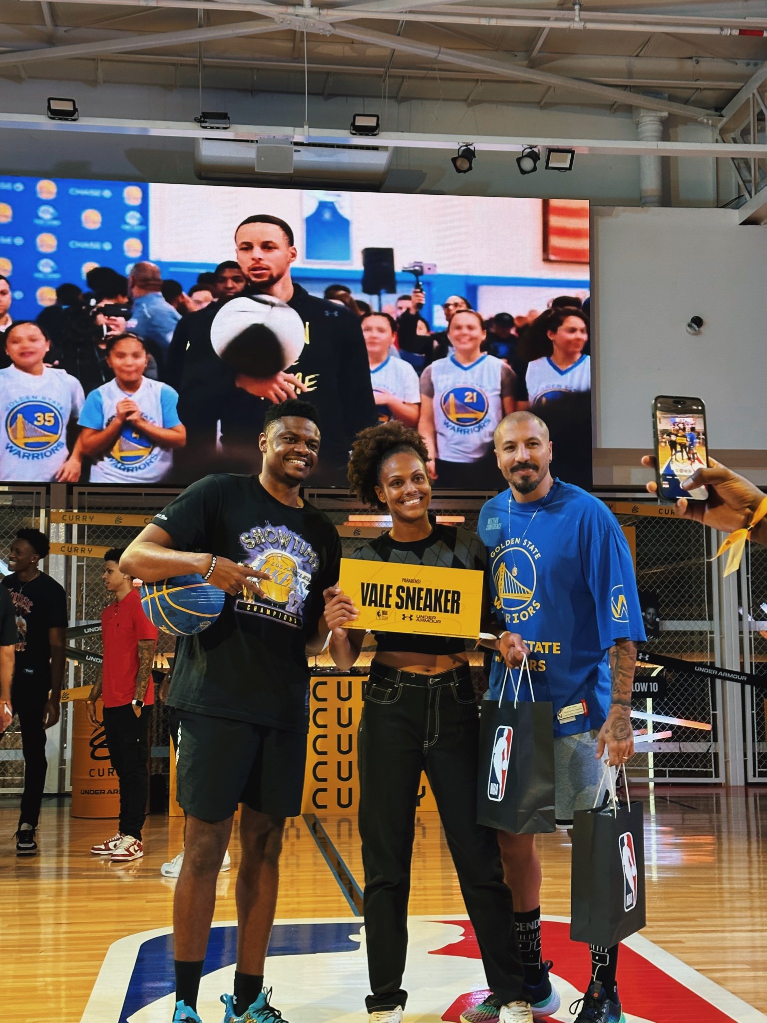 UNDER ARMOR - CURRY SEASON