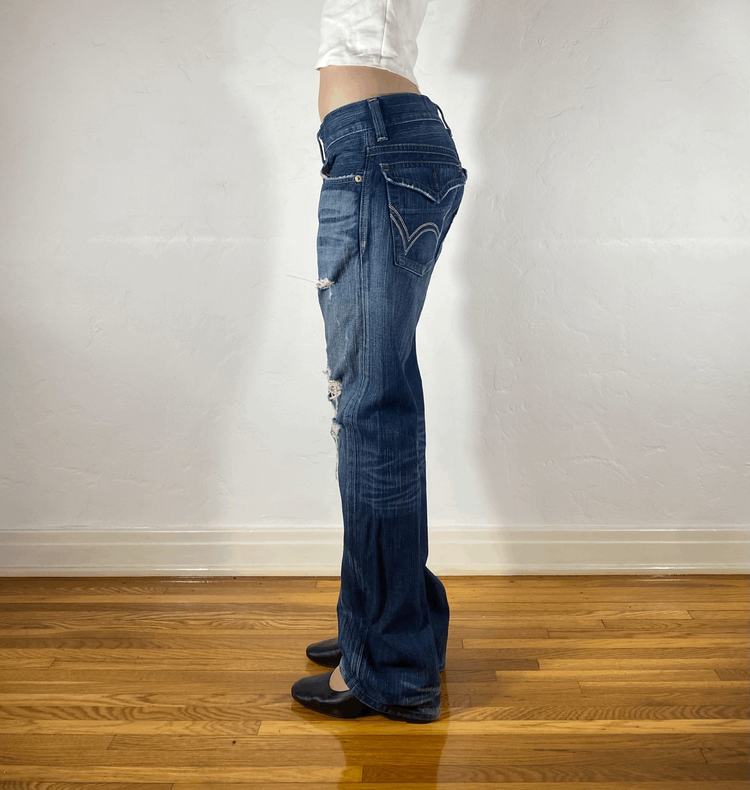 tempImagehtynXq.gif (Copy)