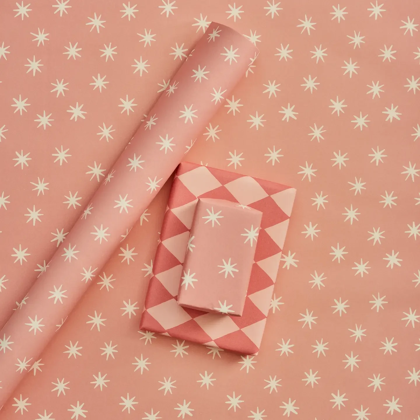 Pink Stars Gift Wrap 2.webp