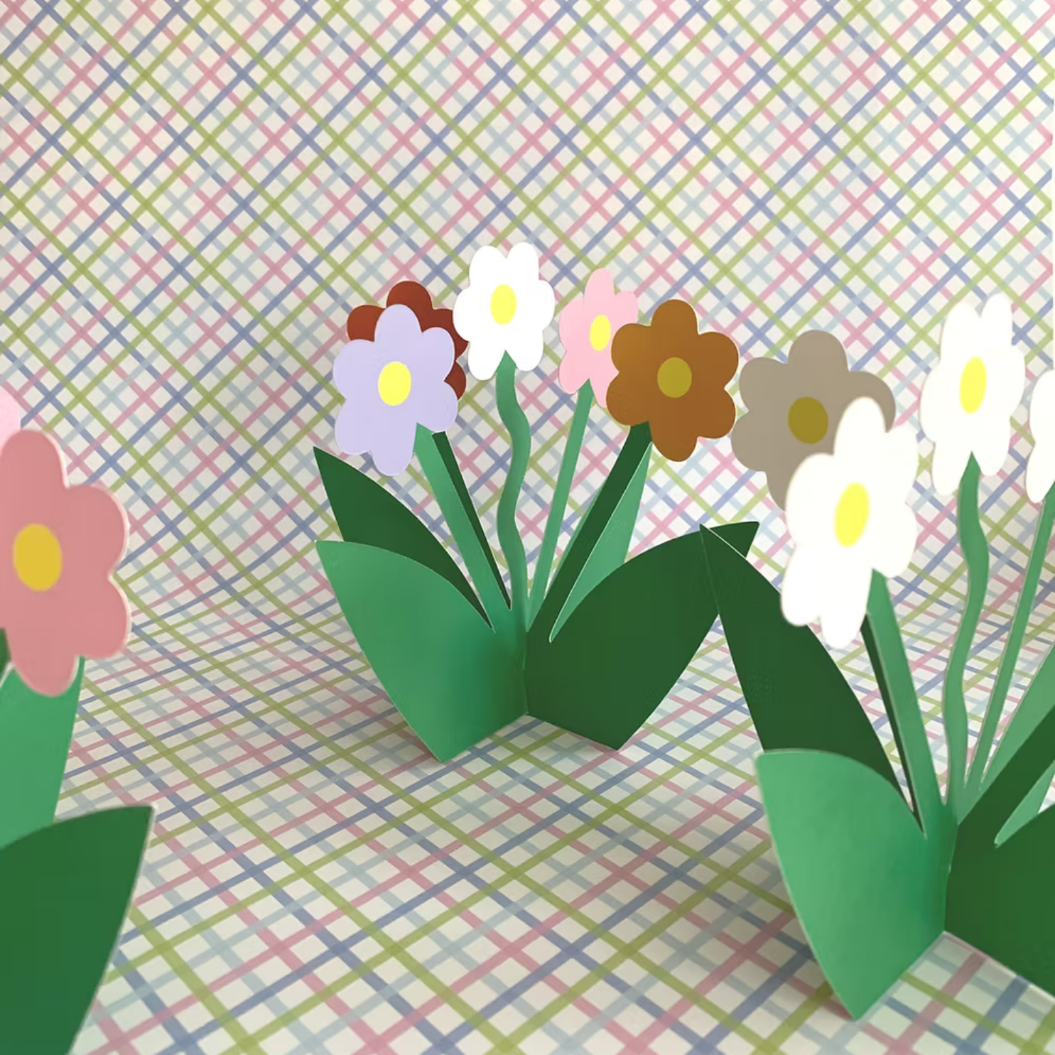 Kitty-Kenda-Daisy-Bloom-Bouquet-3.png