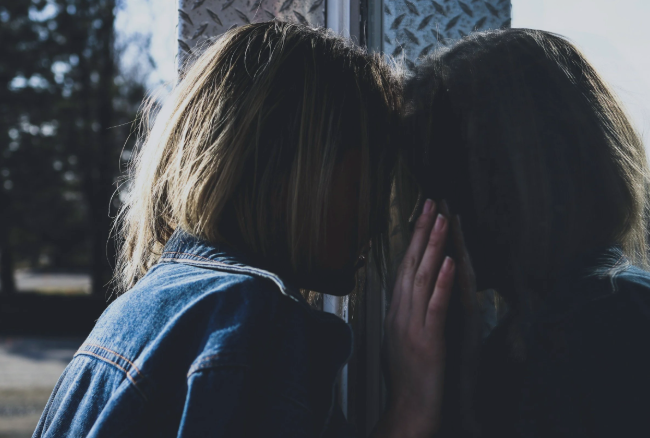 Why It’s So Hard to Leave a Narcissistic Relationship (And How to Start Healing)