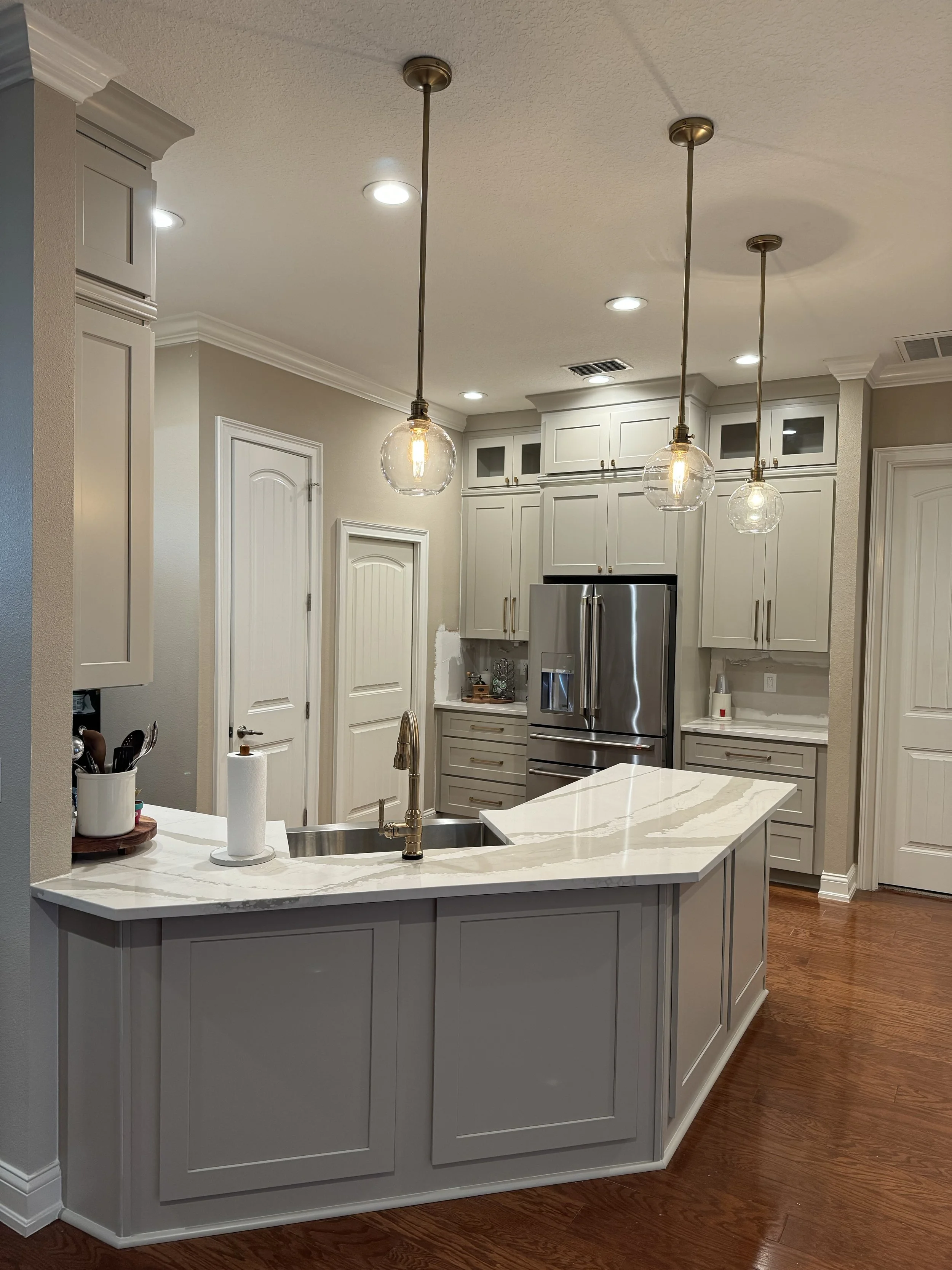 Modern Kitchen Remodel by J & Y Cabinets — Project 2 project photo 2