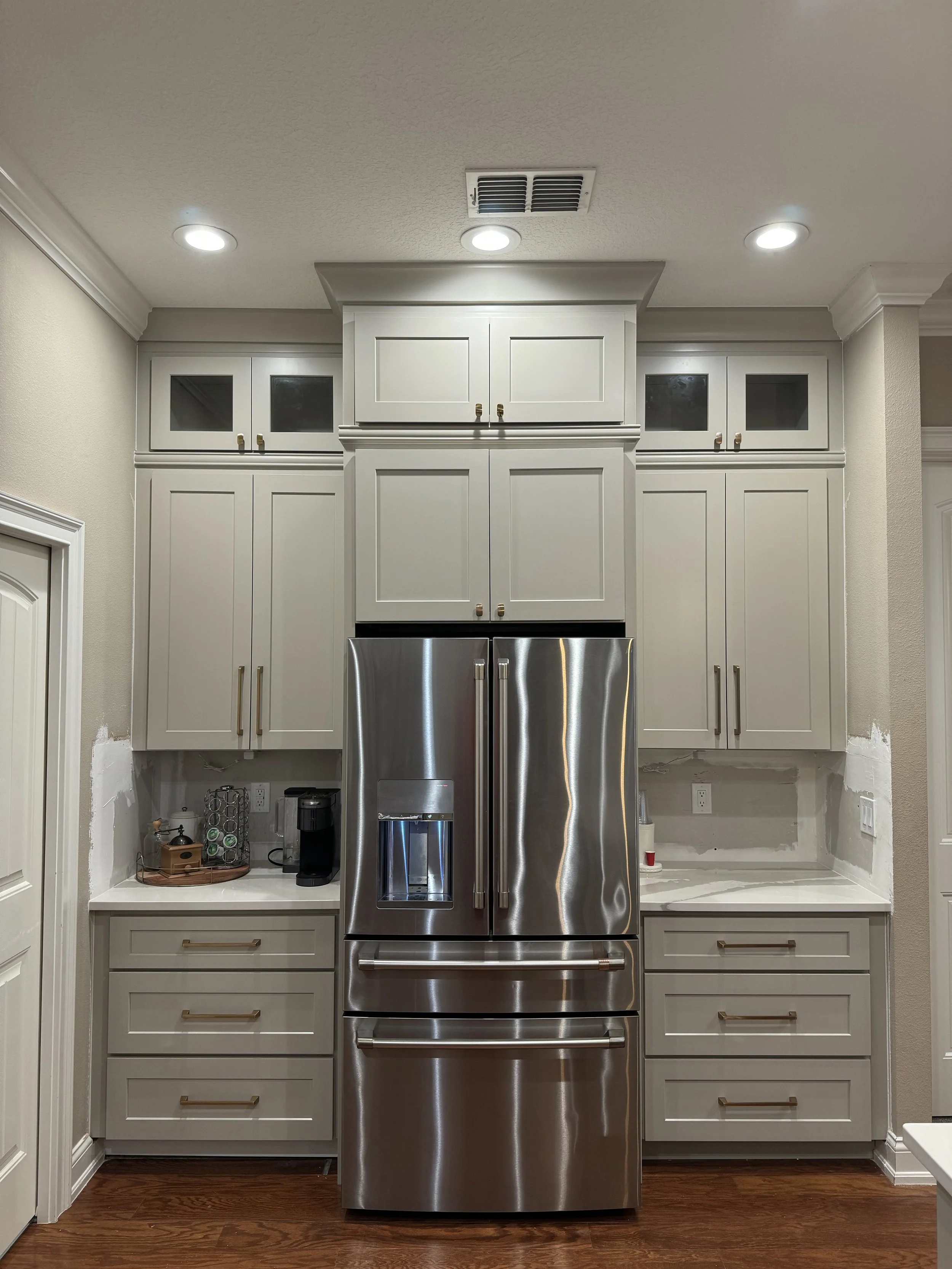 Modern Kitchen Remodel by J & Y Cabinets — Project 2 project photo 3