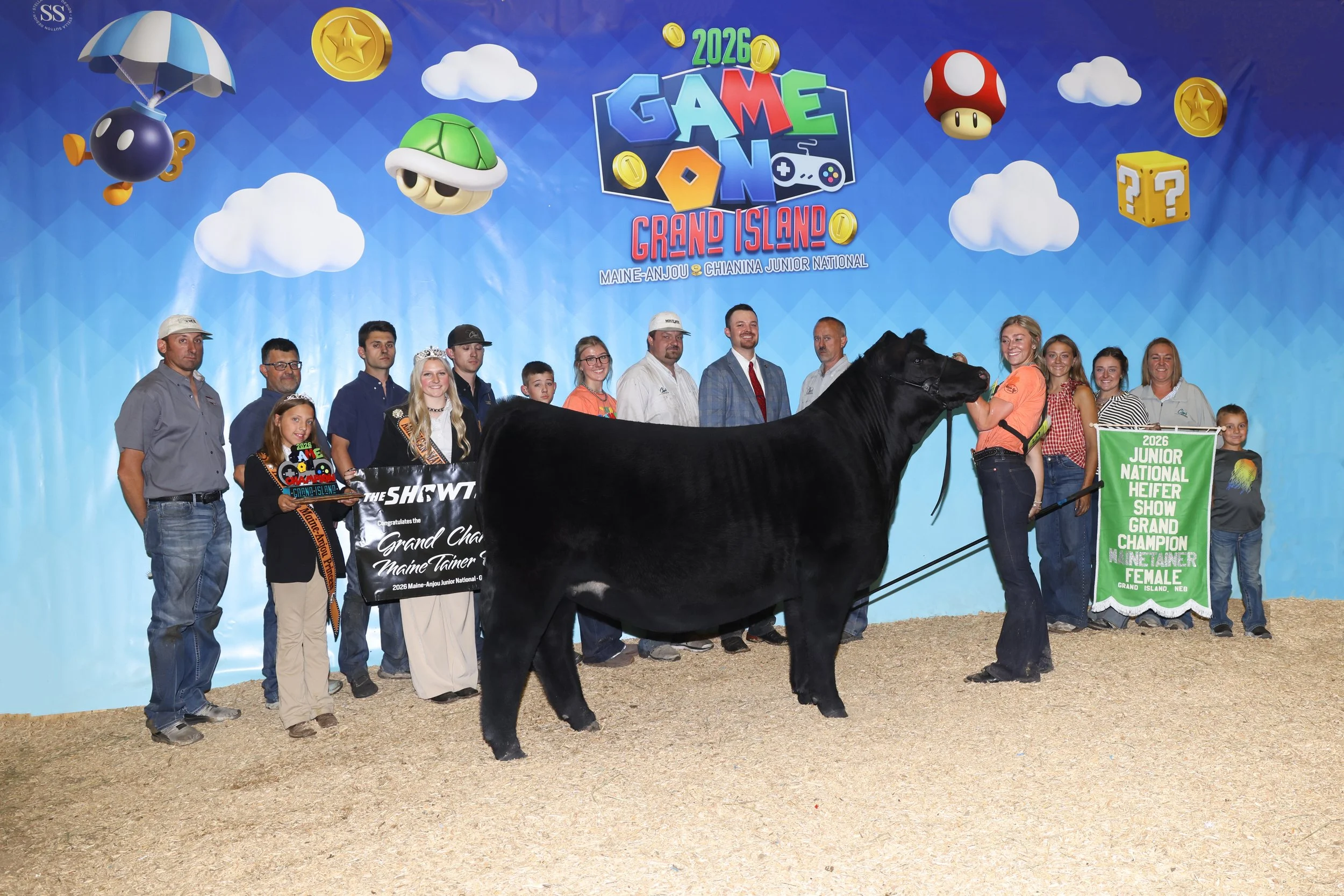 Grand Champion Mainetainer National Junior Heifer Show. 

Sold by Edge, Short, Clark and Schaeffer 

Congrats, Carlee Clark!