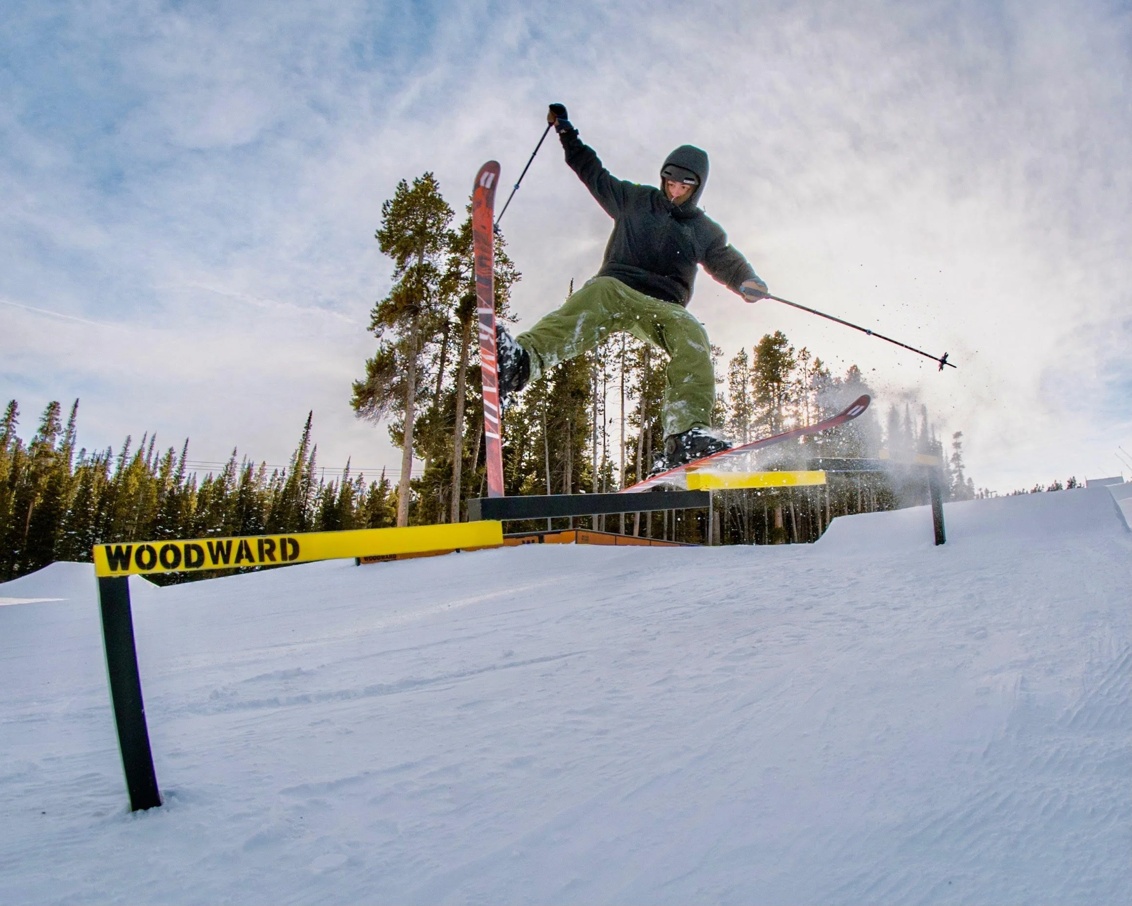 Youth ski and snowboard programs EMSC Eldora Mountain Ski and Snowboard Club Youth sports Boulder,CO Ski and snowboard competition support for IFSA USASA - Freestyle and Freeride snobahn strength and conditioning - EMSC coach jose freestyle