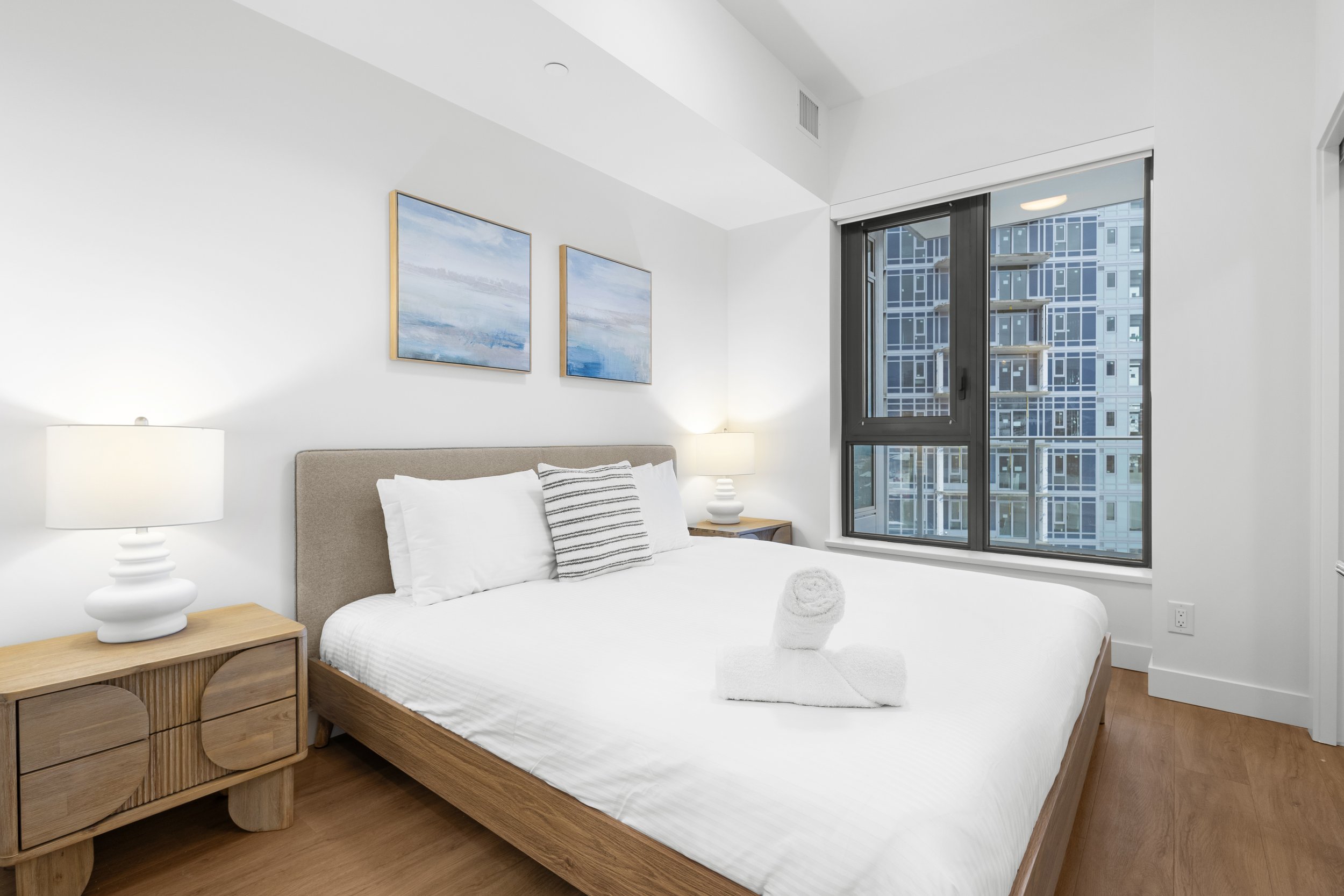 BREEZE 902-14.jpg