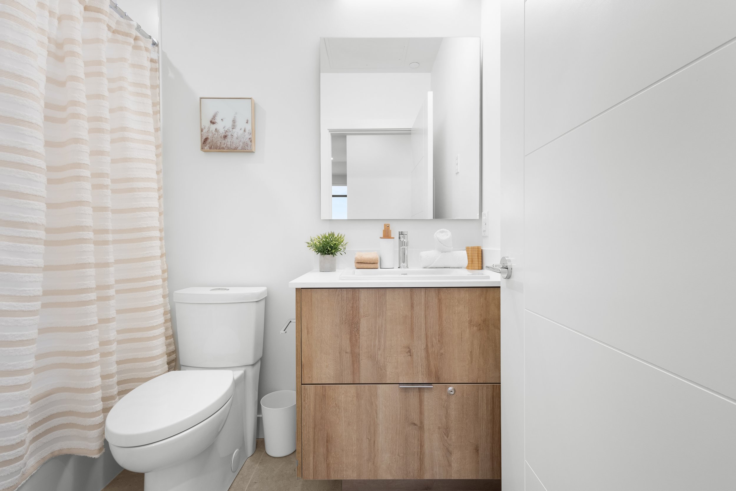 BREEZE 902-12.jpg